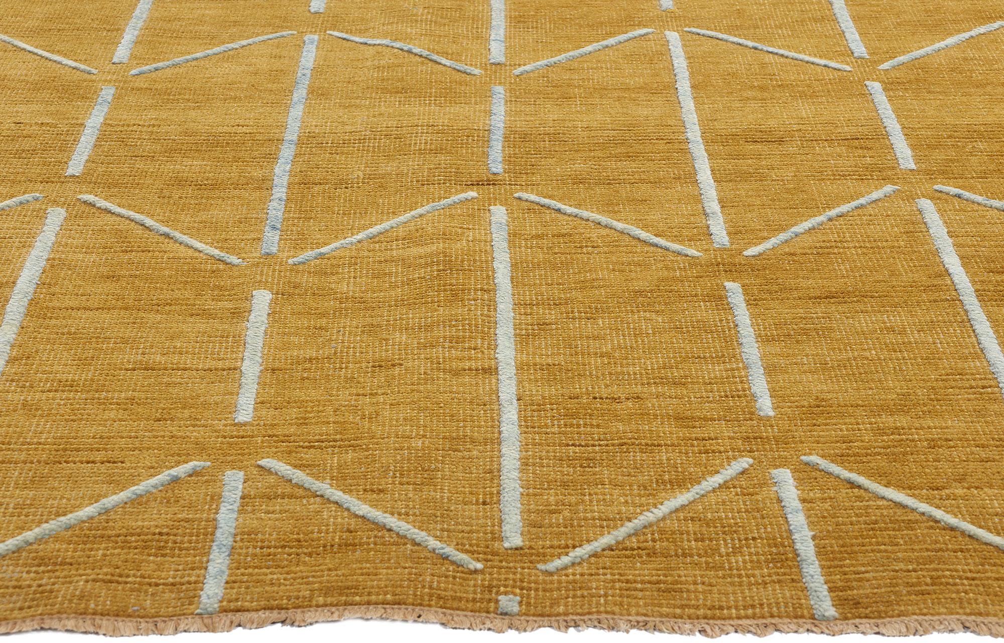 New Midcentury Modern Gold Geometric High-Low Carpet (Indisch) im Angebot