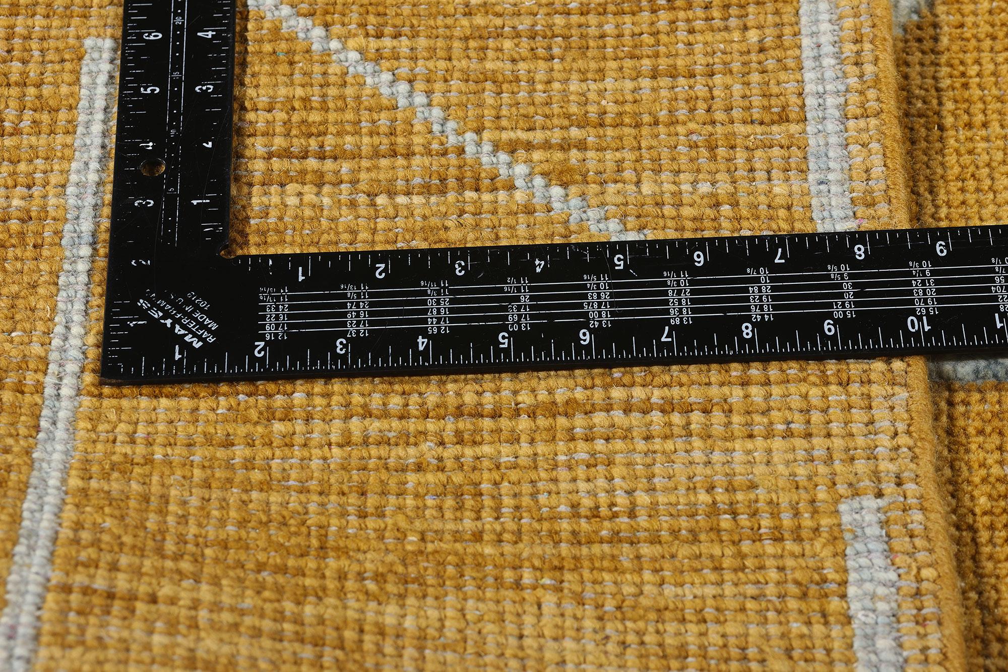 New Midcentury Modern Gold Geometric High-Low Carpet im Zustand „Neu“ im Angebot in Dallas, TX