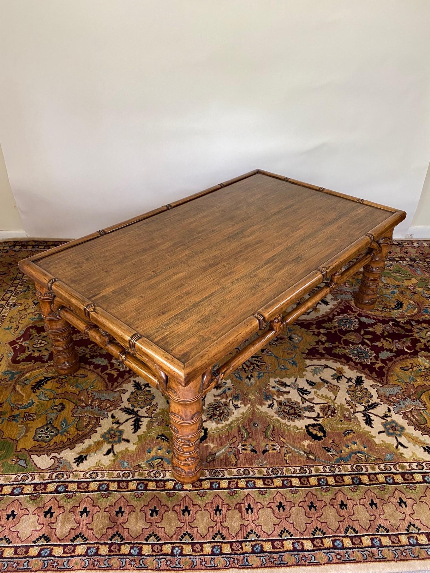 Américain Nouvelle table basse rectangulaire en érable et faux bambou de style Ming, en stock