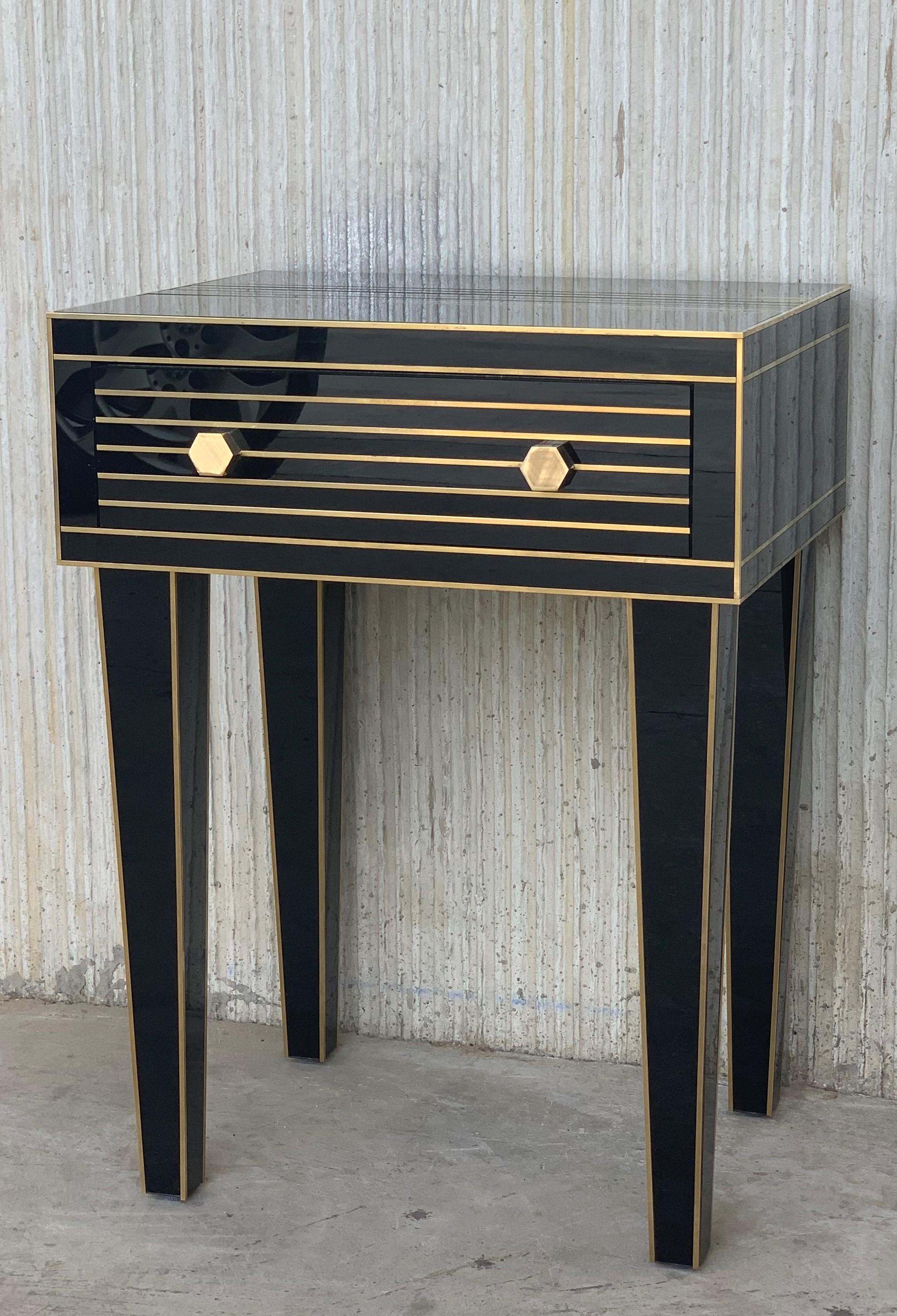 Spanish New Mirrored Nightstand in Black Mirror and Chrome with One Drawer