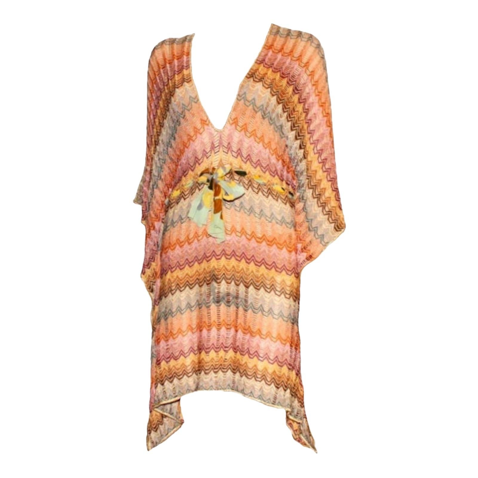 Beautiful pastel shades
Classic MISSONI signature zigzag knit
With gorgeous golden lurex thread
Simply slips on
Fit can be regulated by drawstring on waist
Batwing / Dolman sleeves
Golden Contrast trim
100% Rayon
Dry Clean only
Made in Italy
Size