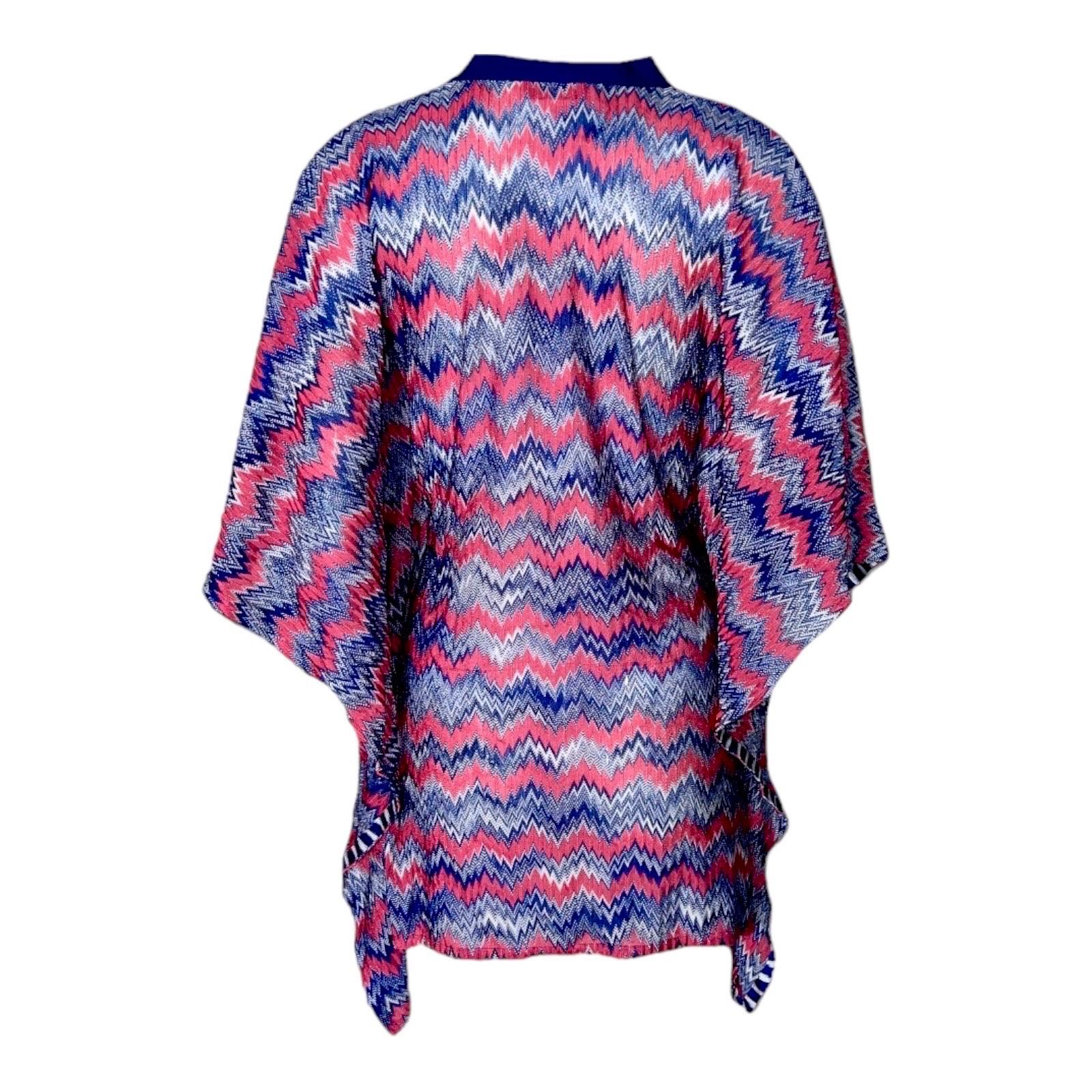 This Missoni kaftan is made from its signature crochet-knit and will look stunning with your bikini. Perfect for your next vacation, it's crease-resistant and takes up next to no space when folded.

Beautiful colors and shades shades
Contrast