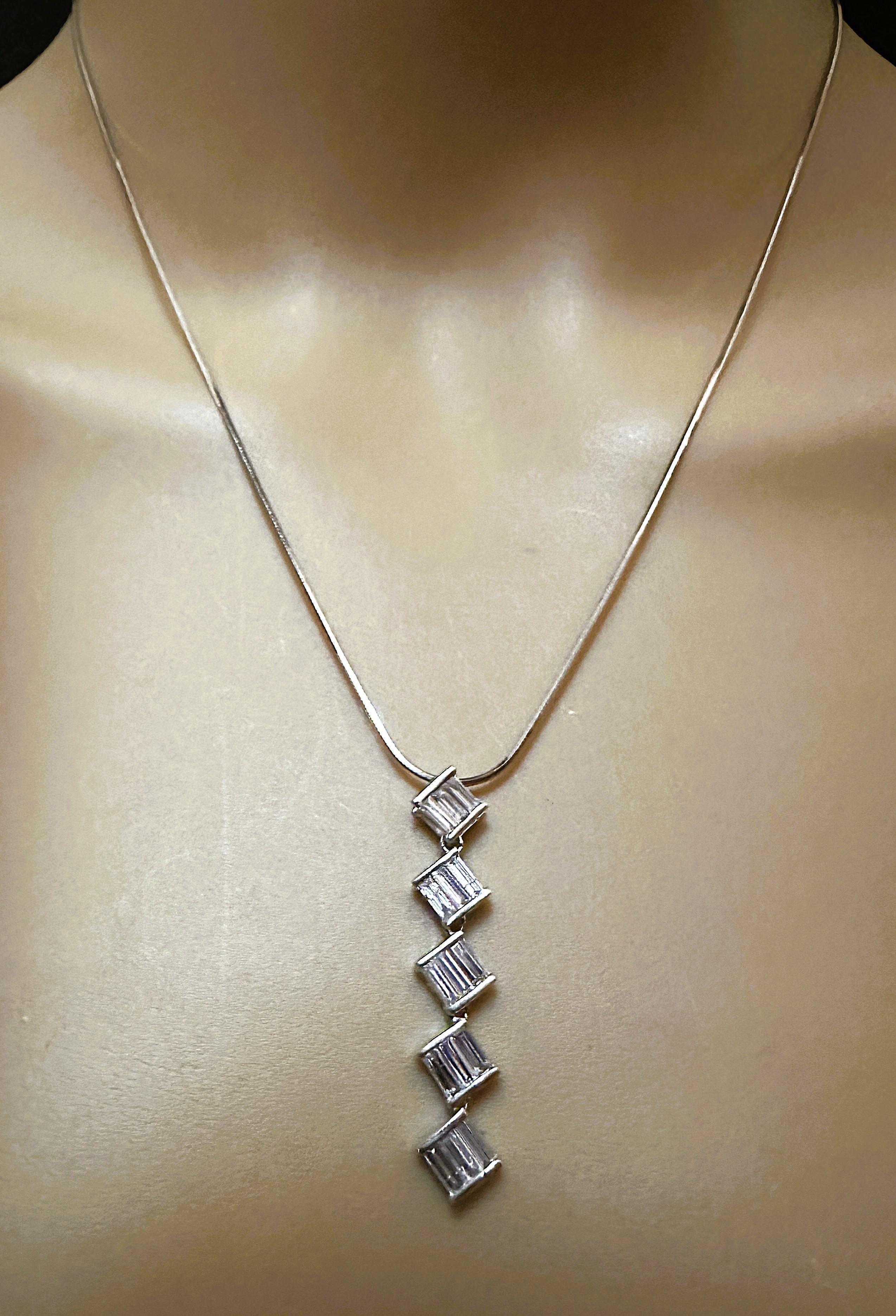 Nuevo Collar Moderno Colgante Lineal Viaje Diamante 1 Quilate Plata de Ley en venta 3
