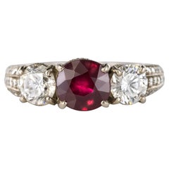 Nuovo anello moderno in oro bianco con rubino da 1,07 carati e diamante da 1,17 carati