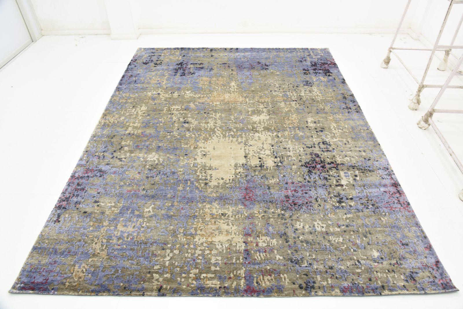 Wonderful modern design silk and wool rug with beautiful abstract design and nice colors, entirely and finely hand knotted with silk and wool velvet on cotton foundation.