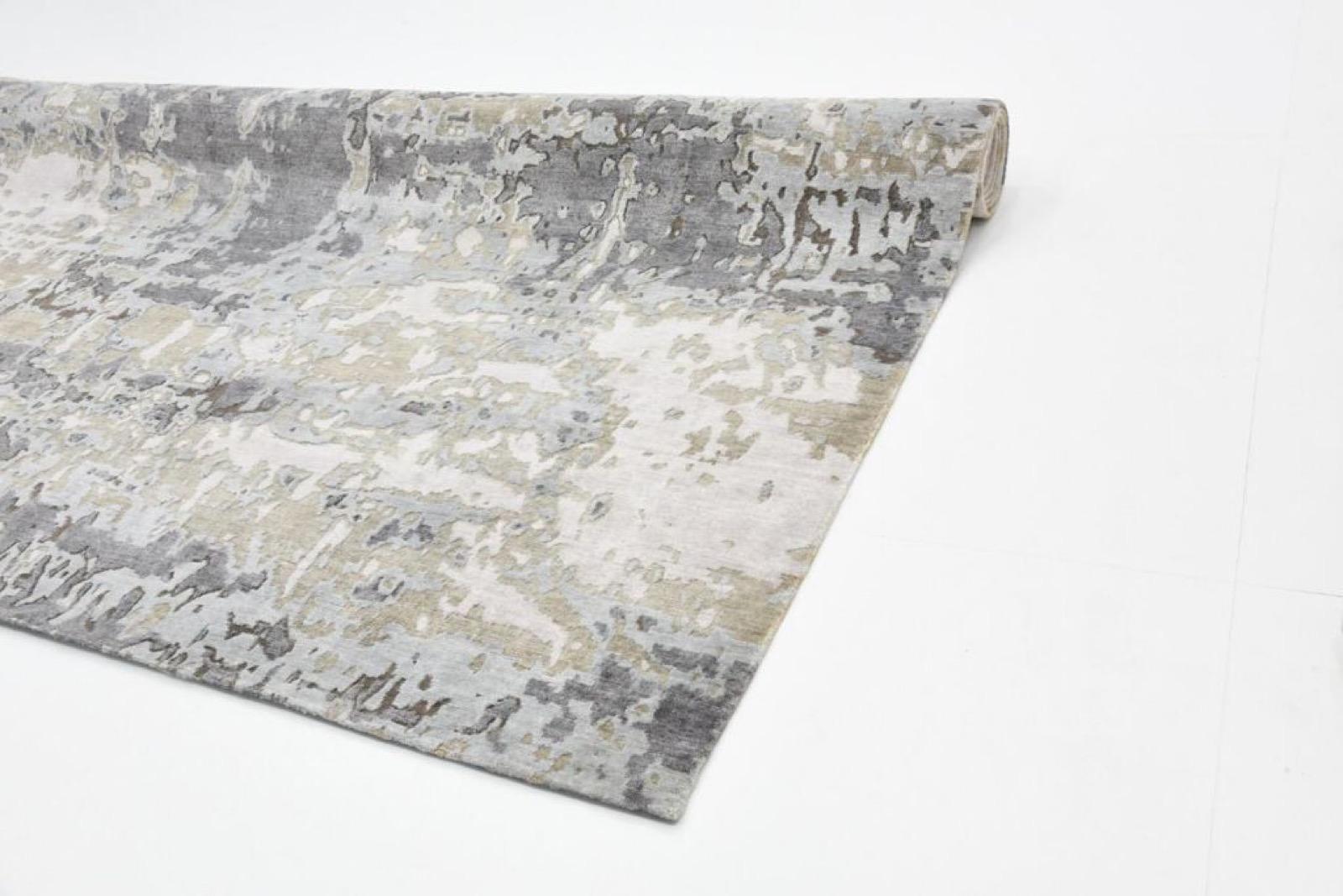 Moderner Teppich aus Wolle und Seide mit abstraktem Design der Moderne (21. Jahrhundert und zeitgenössisch) im Angebot