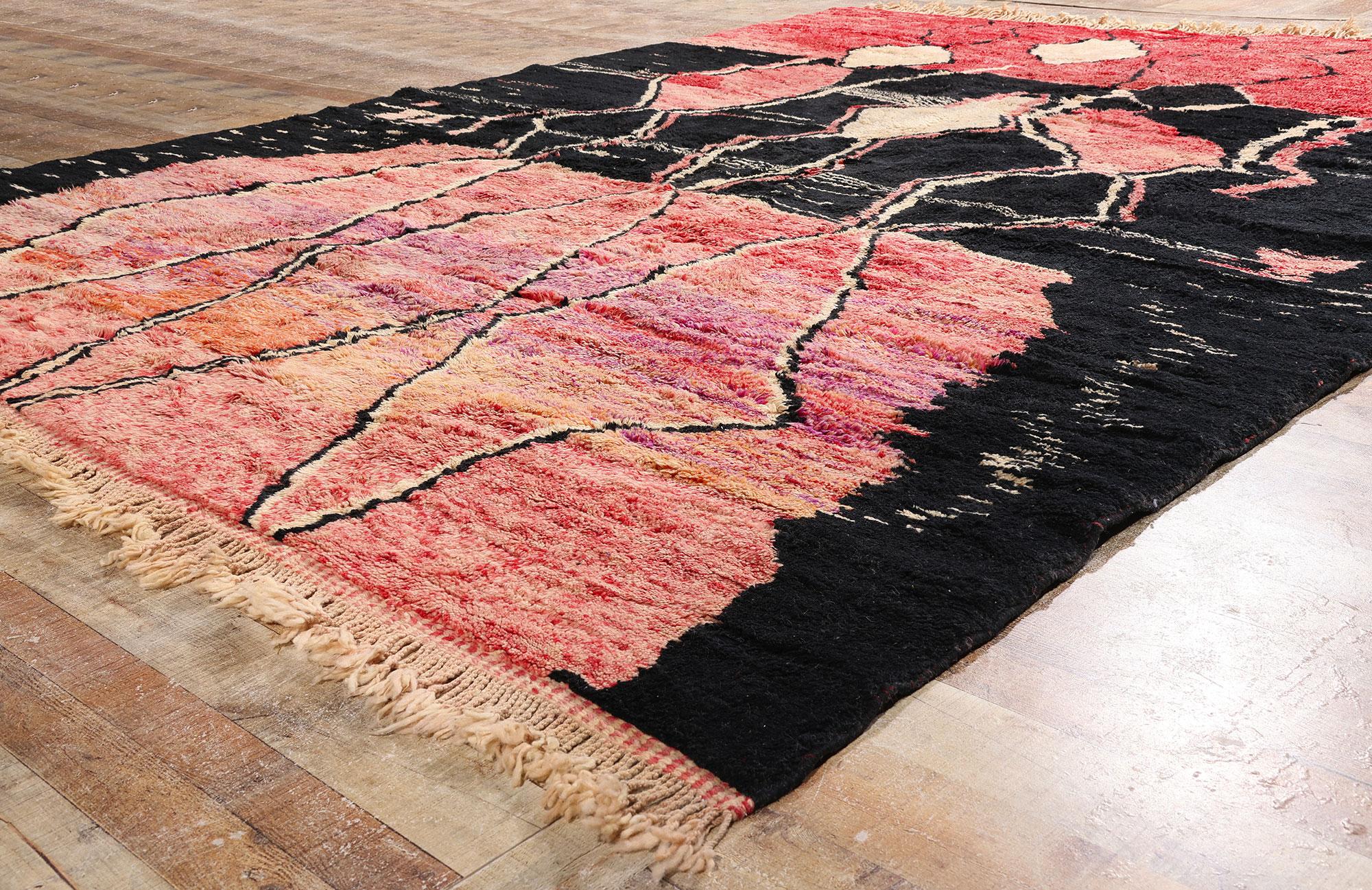 Nouveau tapis berbère marocain contemporain de style tribal en vente 4