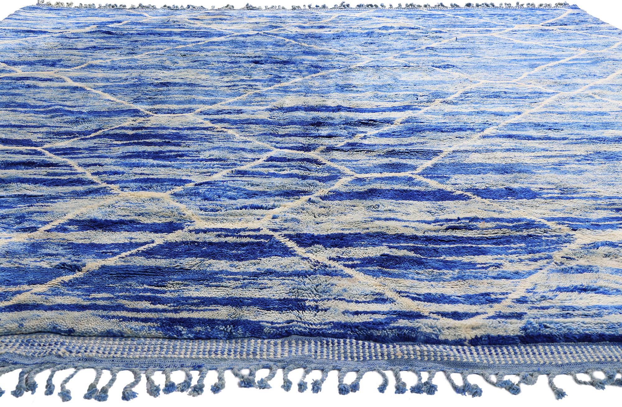 Marocain New Contemporary Berber Moroccan Rug with Postmodern Bohemian Style (tapis berbère marocain contemporain au style bohème postmoderne) en vente