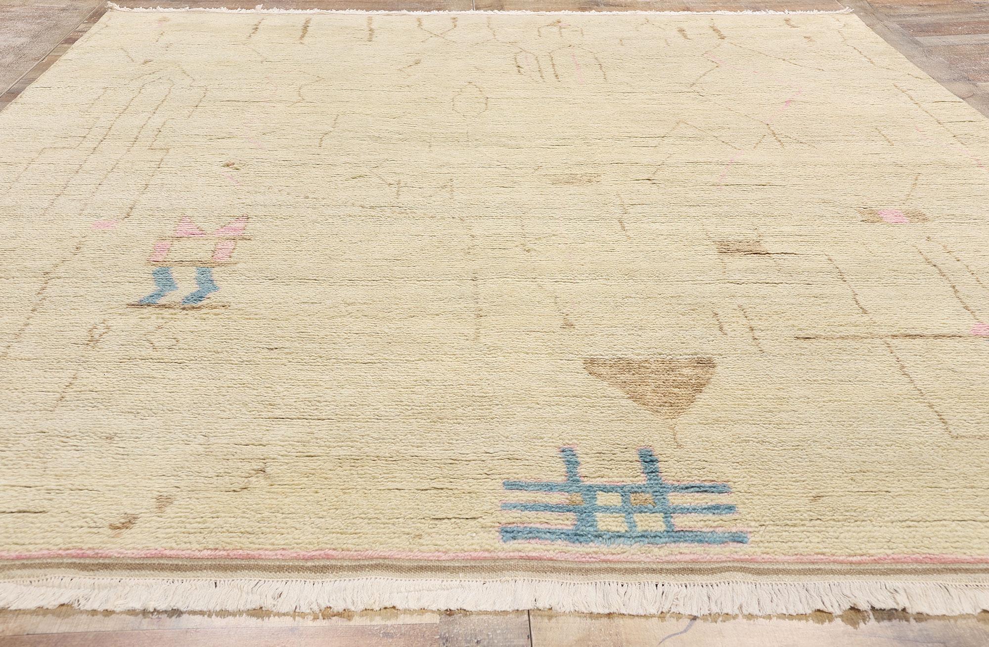 Laine New Modern Boho Brutalist Oasis Tapis marocain de style contemporain en vente