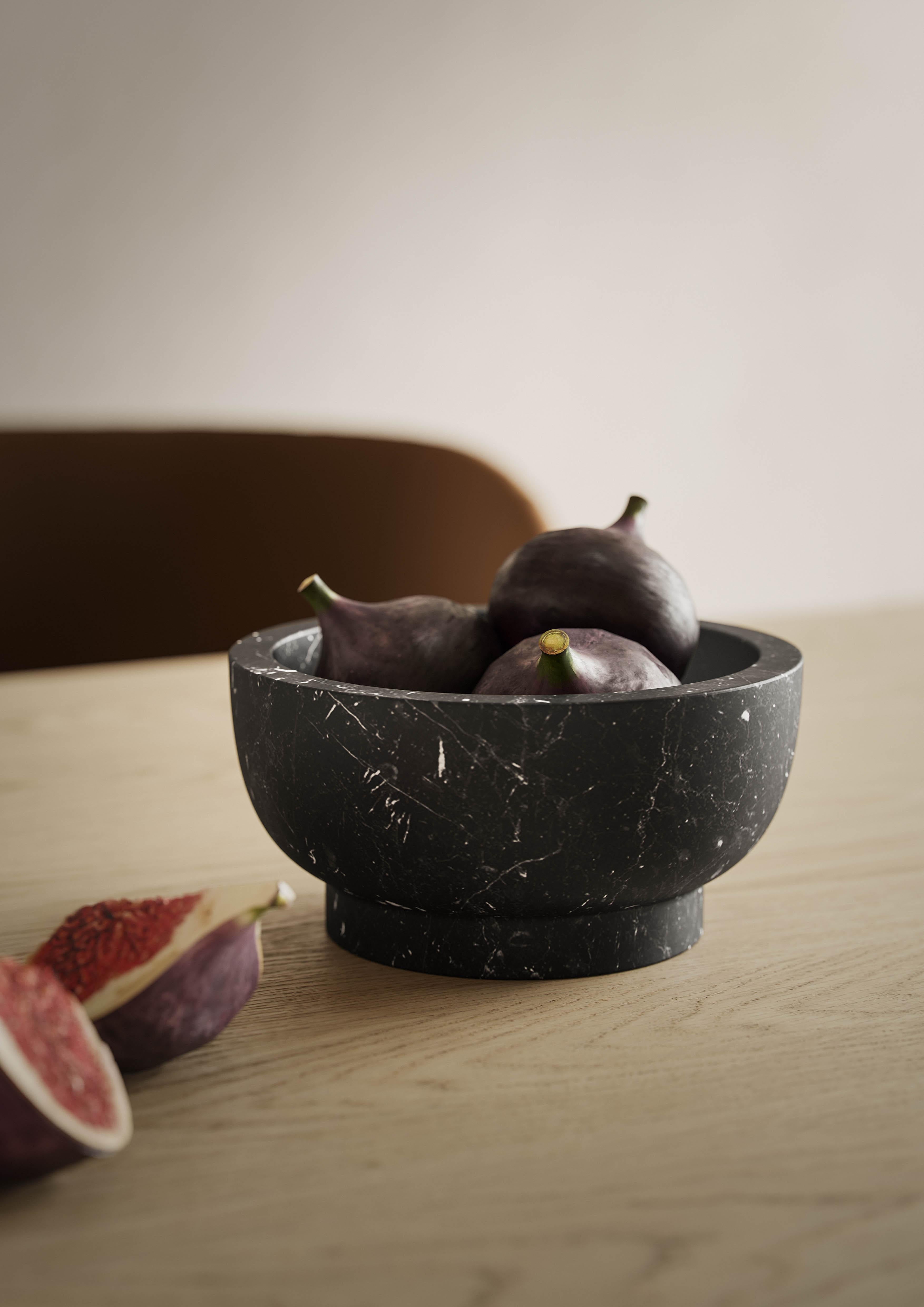 Nuova ciotola moderna in marmo bianco Michelangelo creatore Cristoforo Trapani Stock In condizioni Nuovo in vendita a Milan, IT