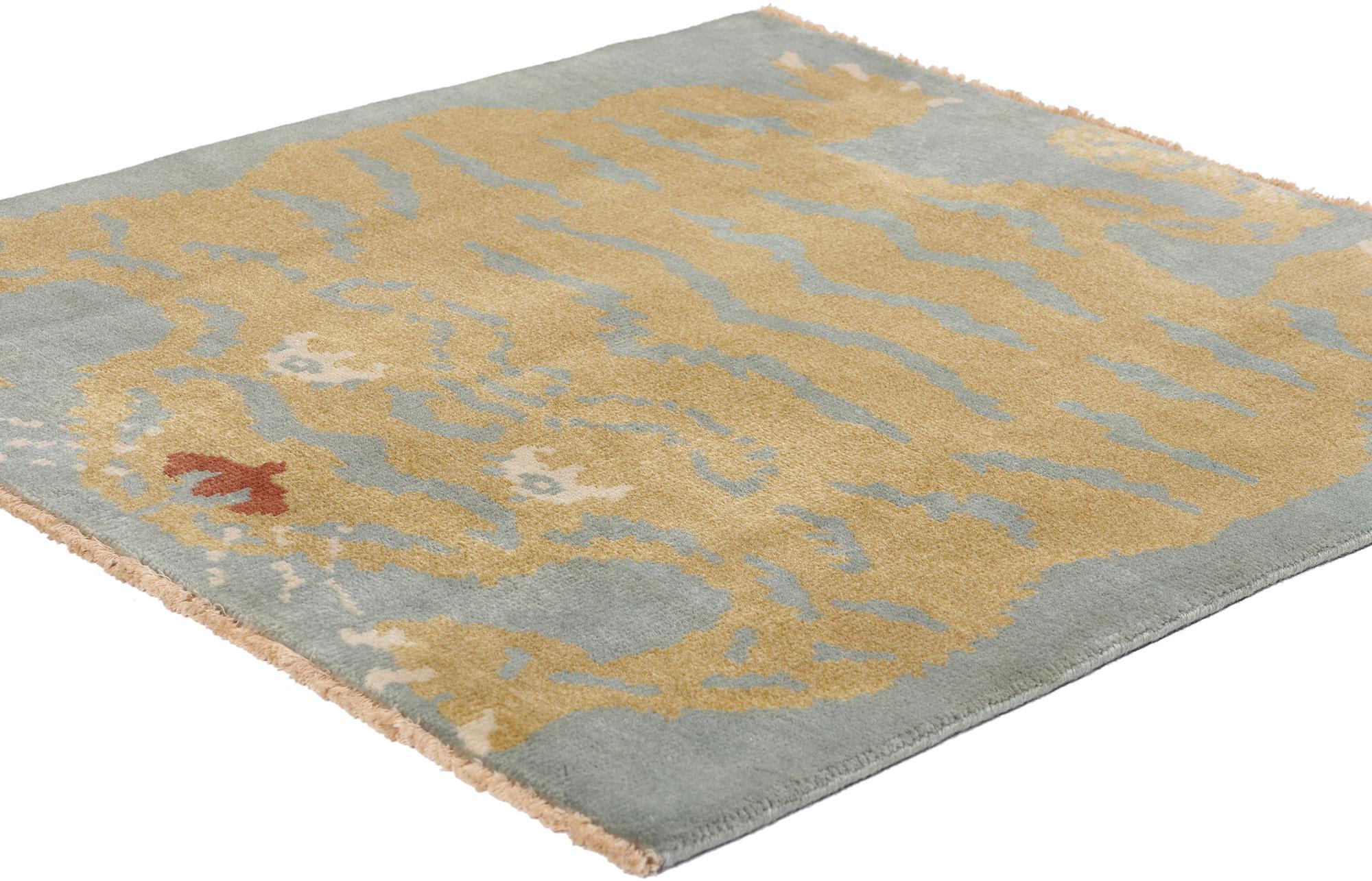 31333 Nuovo Tappeto moderno Celestial Tibetan Tiger, 03'00 x 03'02. Questo tappeto Modern Celestial Tibetan Tiger in lana annodata a mano è un pezzo accattivante che incarna un'armoniosa miscela di simbolismo tradizionale tibetano e design