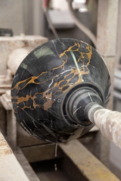 Nuevo Centro de Mesa Moderno en Mármol Portoro Negro Creador Ivan Colominas STOCK