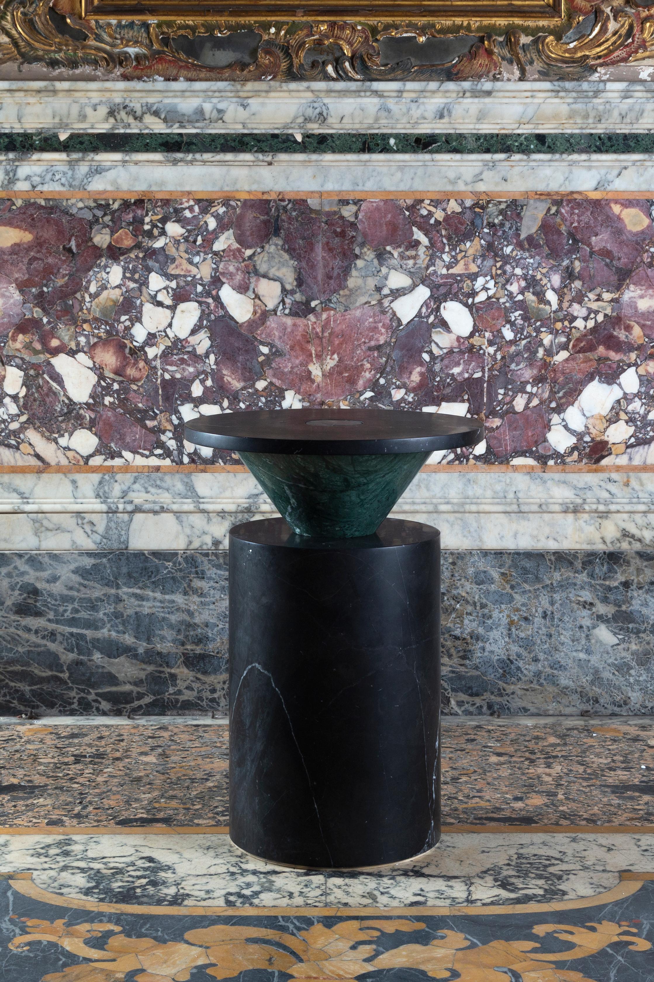 XXIe siècle et contemporain Table basse moderne en marbre noir et vert, de la créatrice Karen Chekerdjian en vente