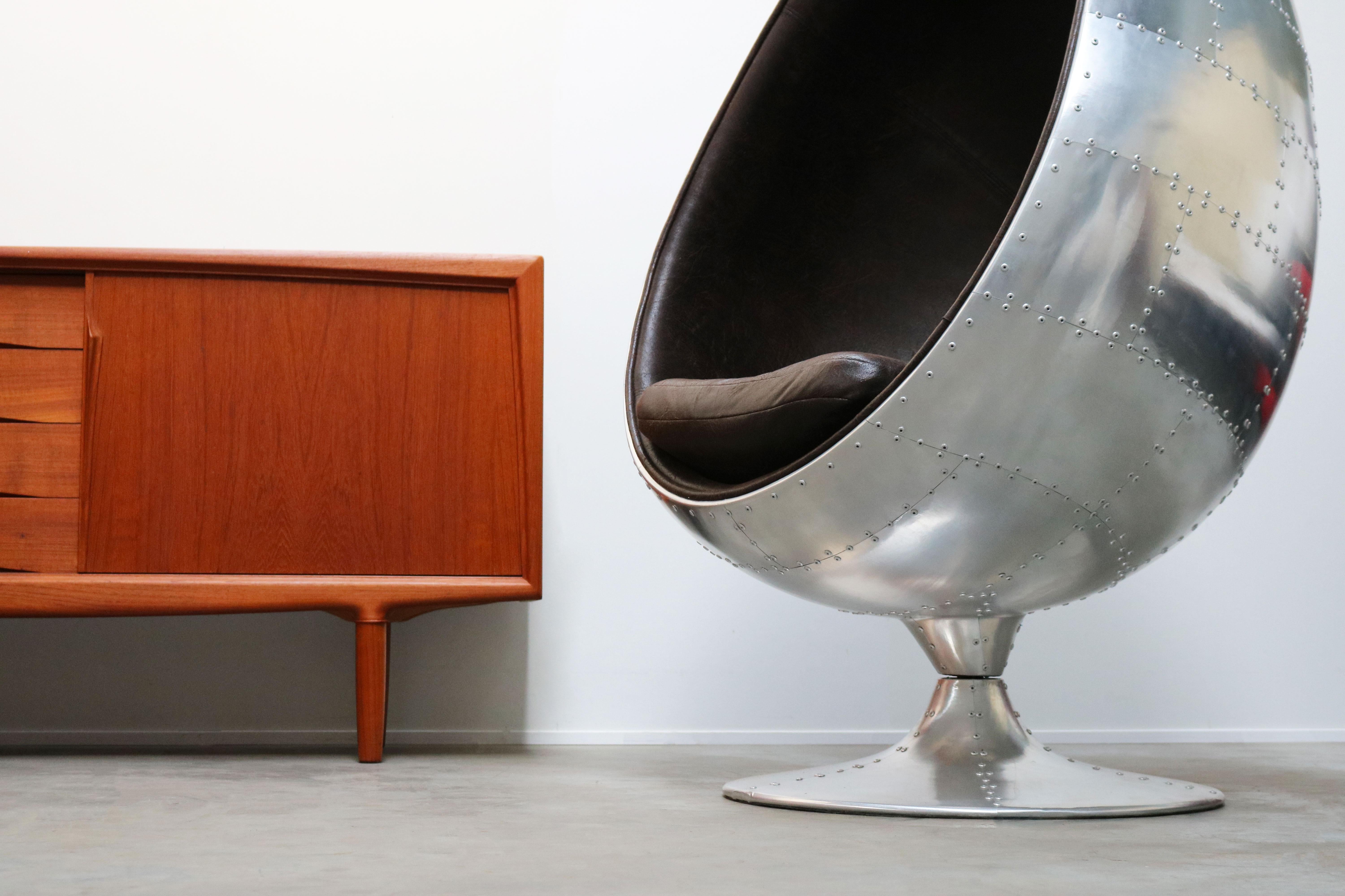modern egg chair