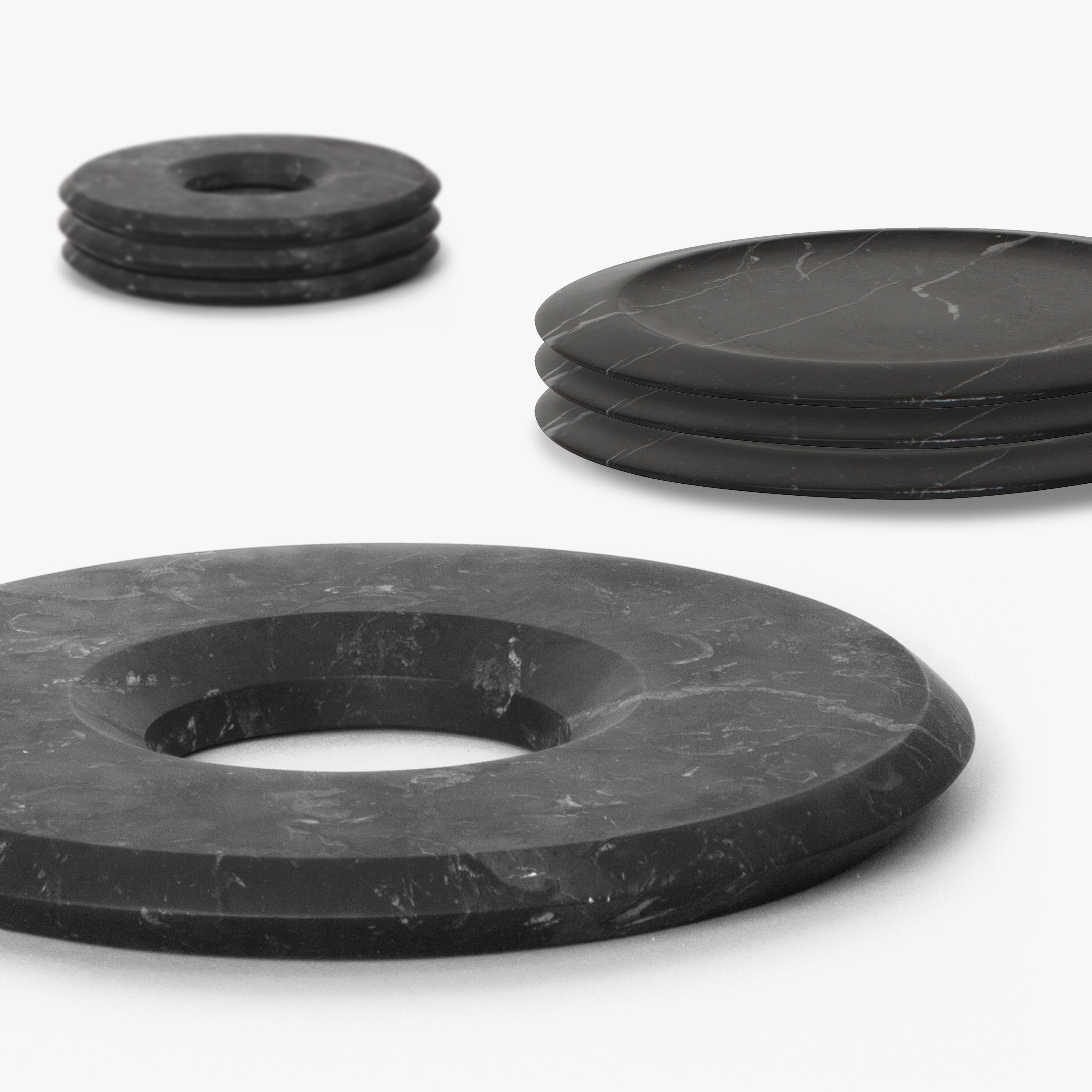 Contemporary New Modern Dish in Black Marquinia Marble, creator Ivan Colominas, Stock For Sale