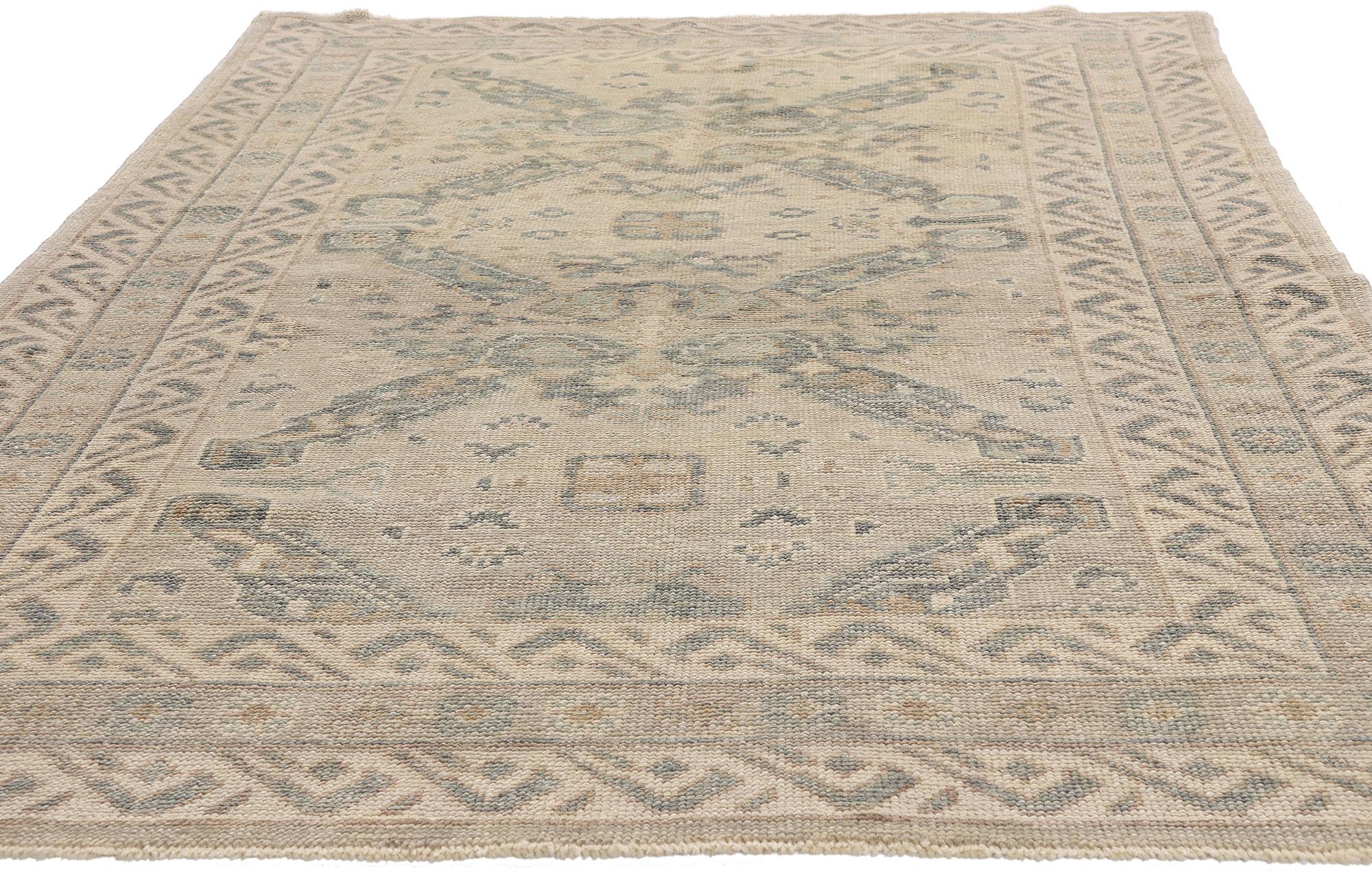 Neuer moderner erdfarbener türkischer Oushak-Teppich im zeitgenössischen Stil im Zustand „Neu“ im Angebot in Dallas, TX