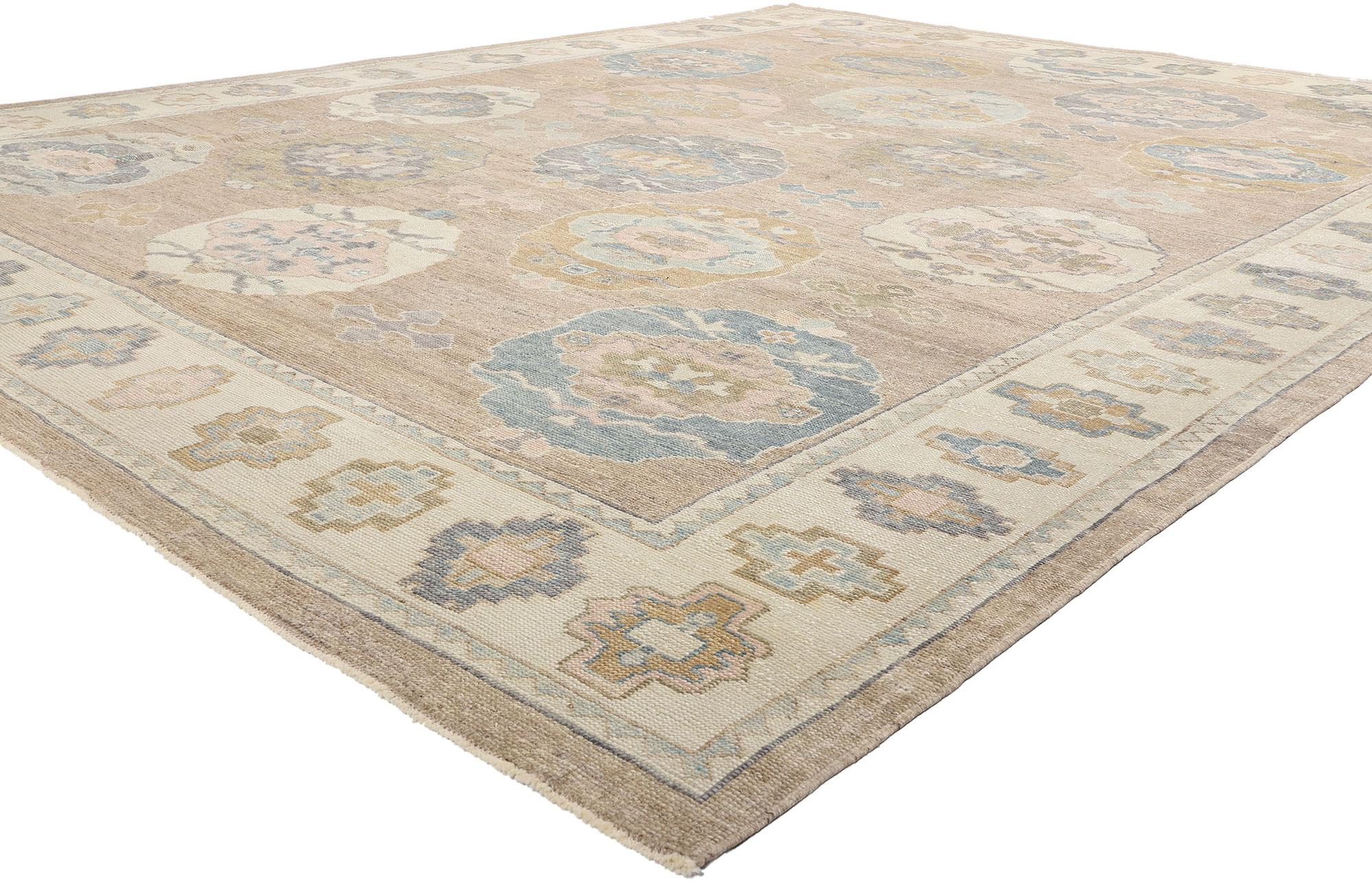 53987 Neuer moderner türkischer Oushak-Teppich, 10'11 x 14'05. Dieser moderne türkische Oushak-Teppich aus handgeknüpfter Wolle zelebriert zeitgenössische Eleganz und biophiles Design und verbindet nahtlos von der Natur inspirierte Muster mit einer