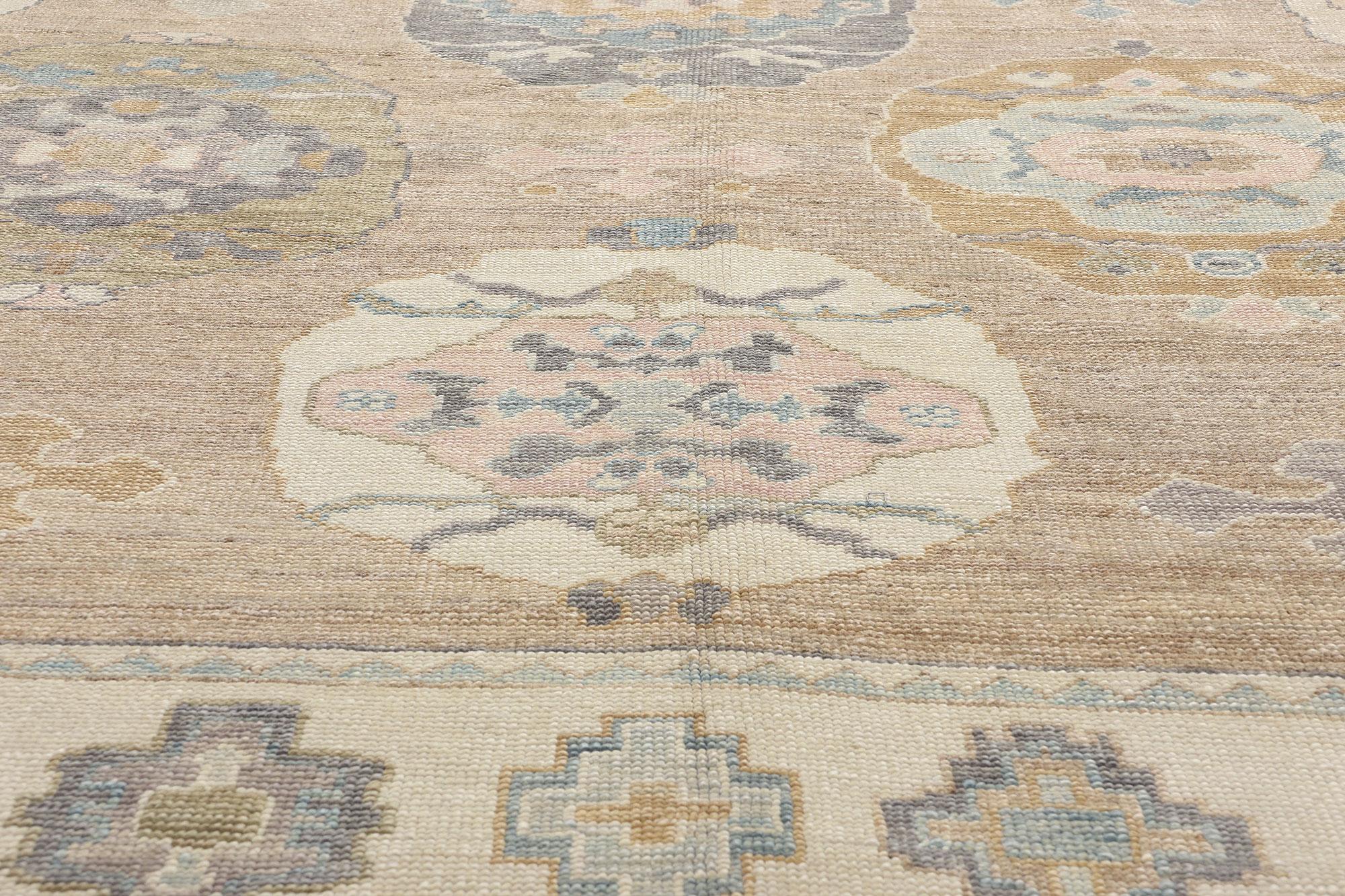 Neuer moderner türkischer Oushak-Teppich in Erdtönen mit traditionellem Stil im Zustand „Neu“ im Angebot in Dallas, TX