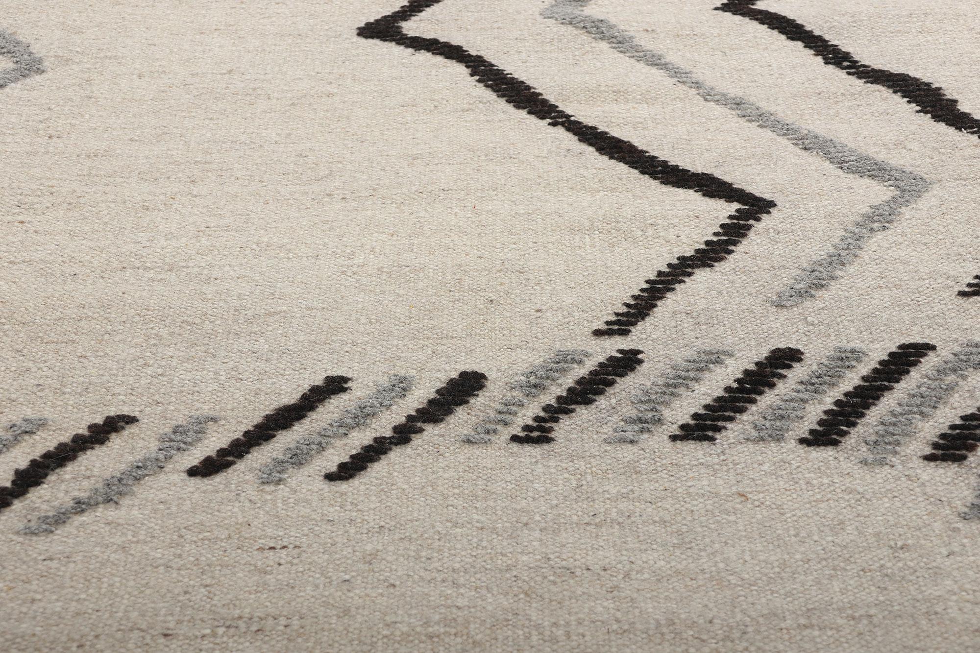 New Modern High-Low Moroccan Rug, Tribal Allure Meets Contemporary Abstract Art (Handgeknüpft) im Angebot