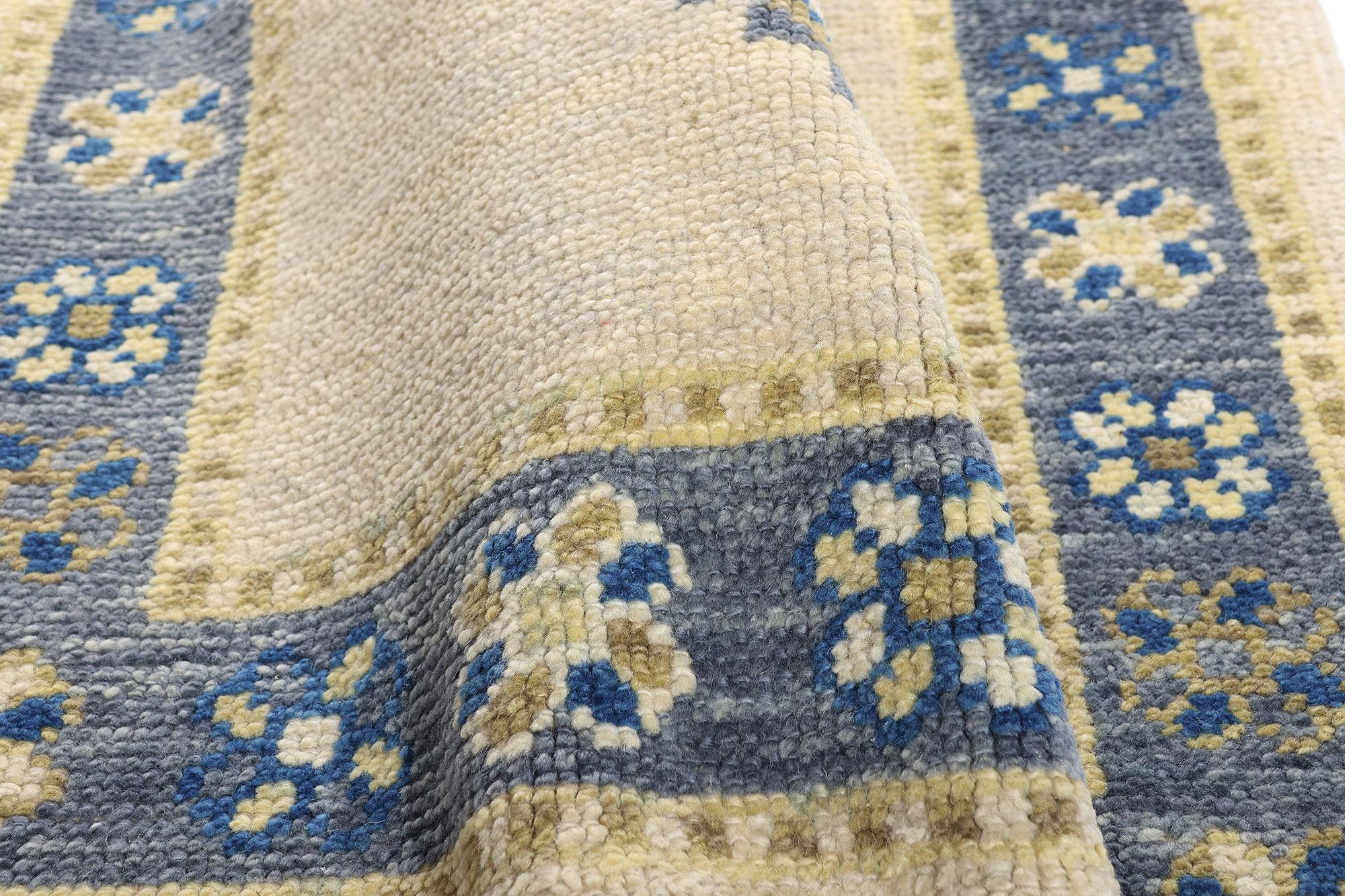 New Modern Ivory Turkish Oushak Carpet with Transitional Style For Sale 2