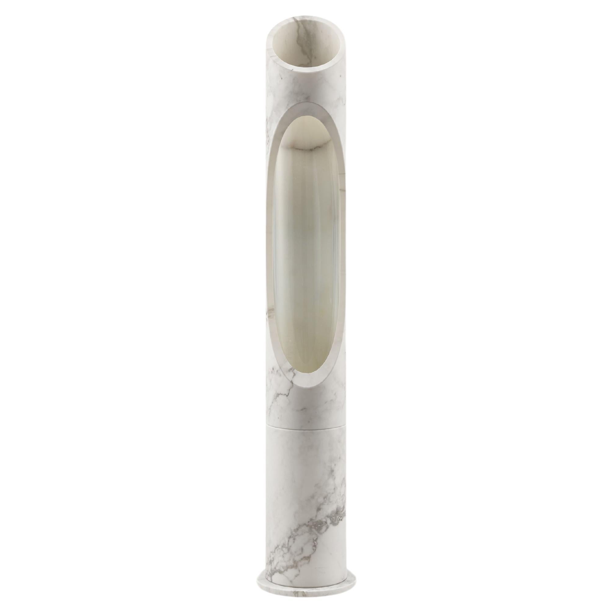 Neue moderne Lampe aus weißem Arabescato-Marmor, entworfen von Jacopo Simonetti im Angebot