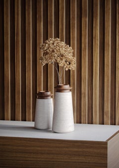 Nuovo vaso moderno in marmo e noce, Designer Ivan Colominas