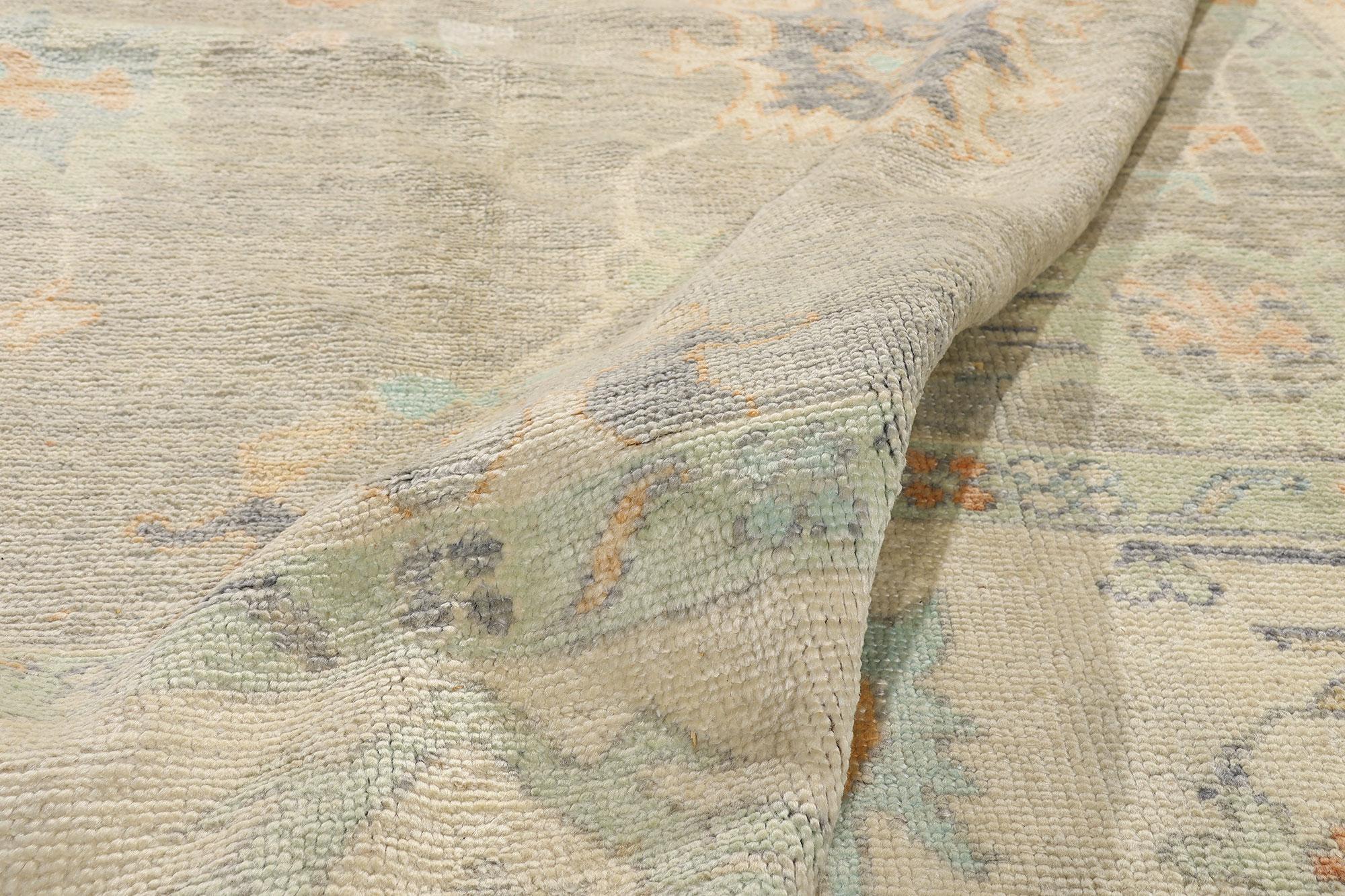 Nuovo tappeto turco Oushak grigio chiaro moderno in stile contemporaneo in vendita 1