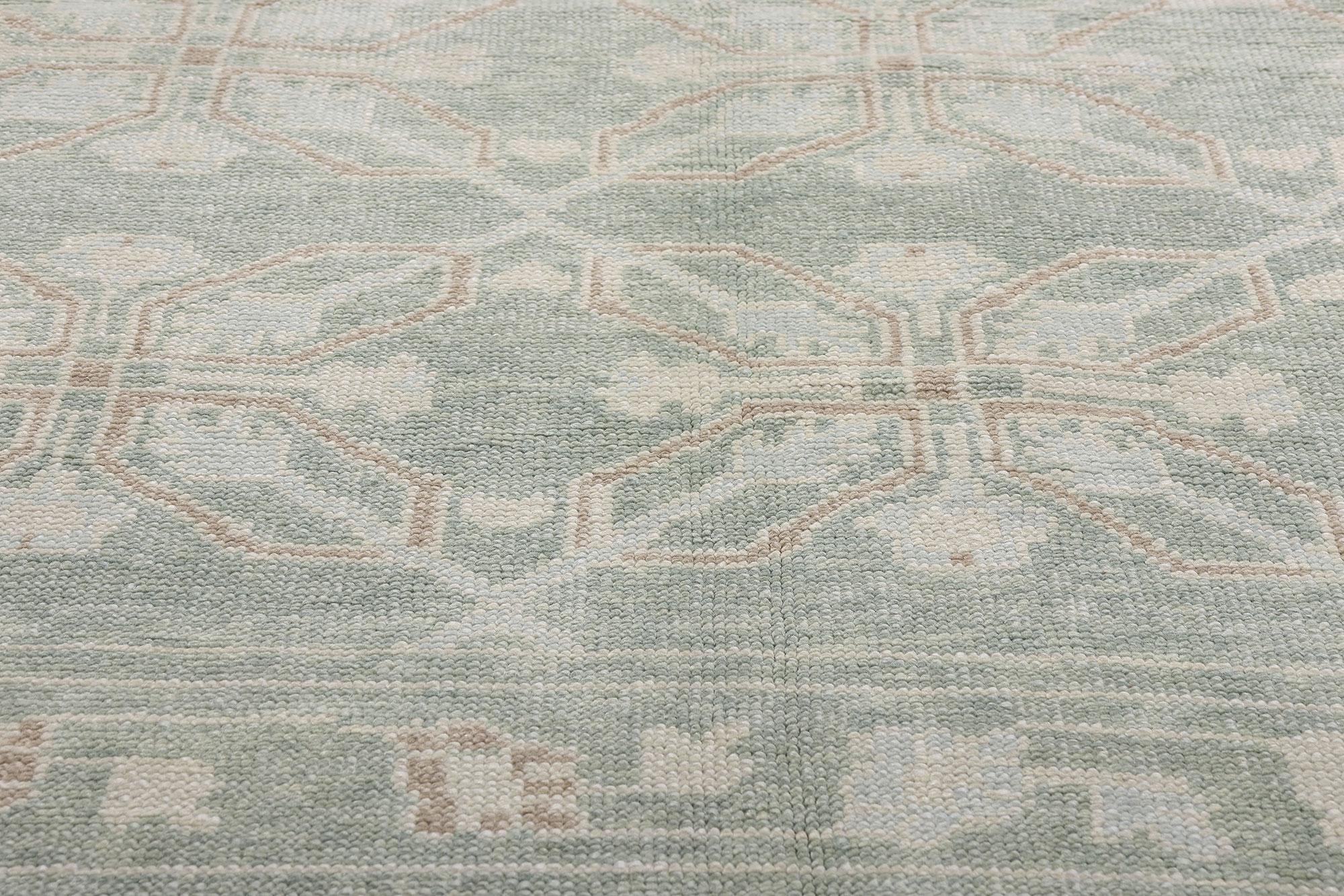 Neuer moderner hellgrüner türkischer Oushak-Teppich im zeitgenössischen Stil (Türkisch) im Angebot