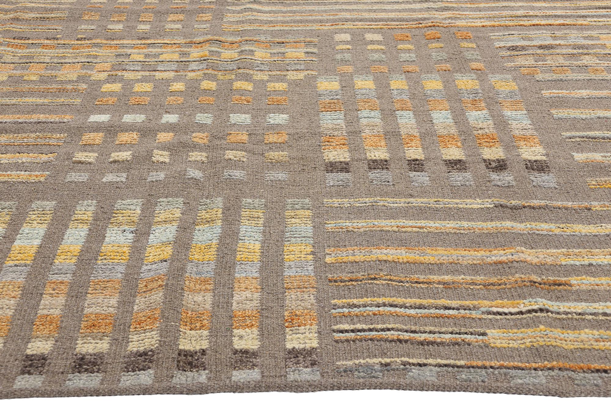 New Modern Mosaic High Low Textured Carpet mit erhabenem Design (Indisch) im Angebot