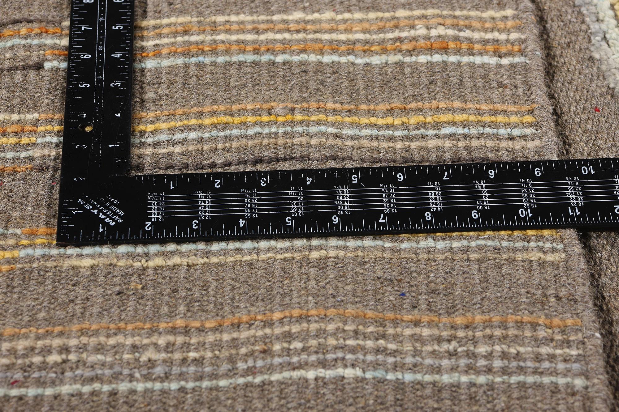 New Modern Mosaic High Low Textured Carpet mit erhabenem Design im Zustand „Neu“ im Angebot in Dallas, TX