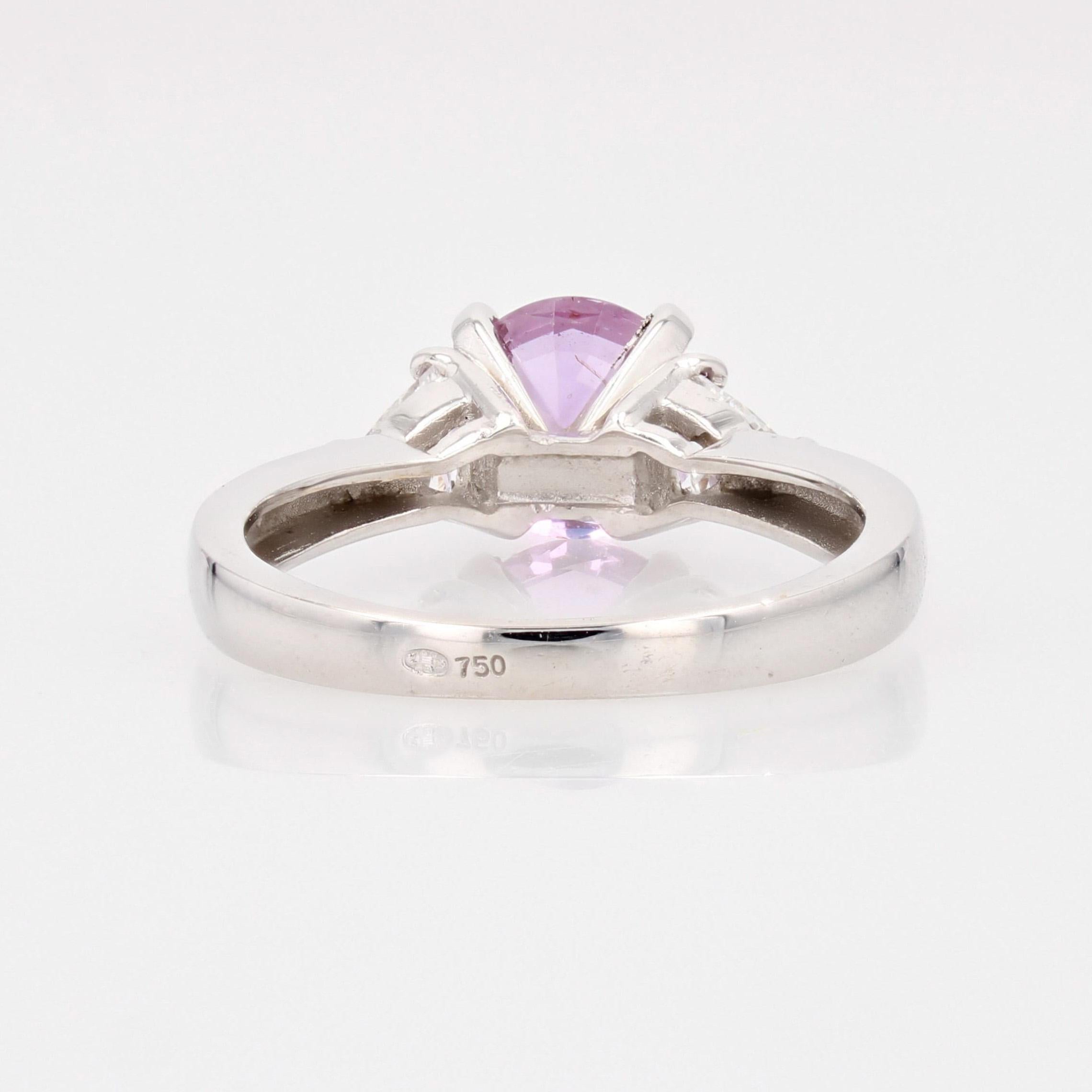 New Modern Pink Sapphire Diamonds 18 Karat White Gold Trilogy Ring 12