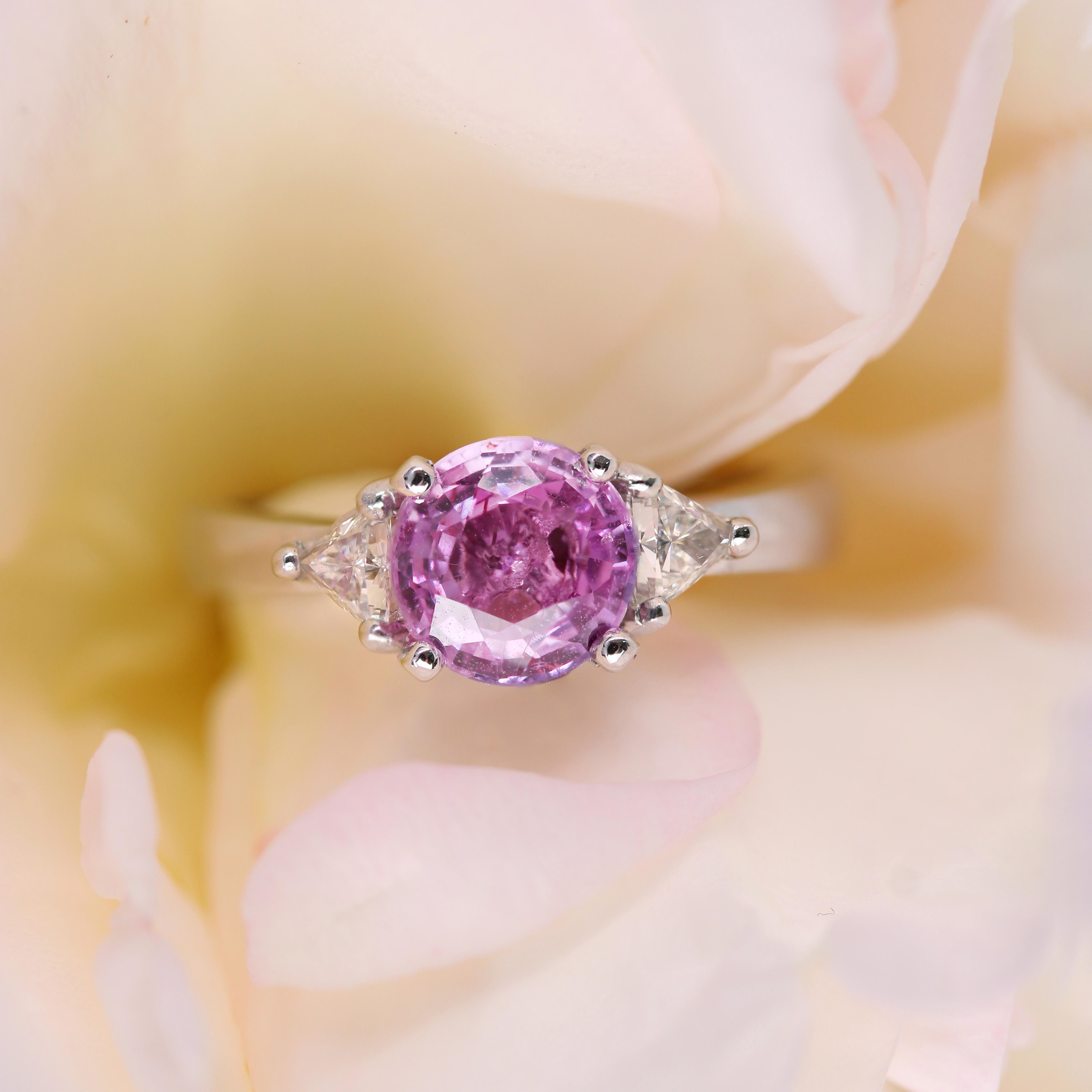 Round Cut New Modern Pink Sapphire Diamonds 18 Karat White Gold Trilogy Ring