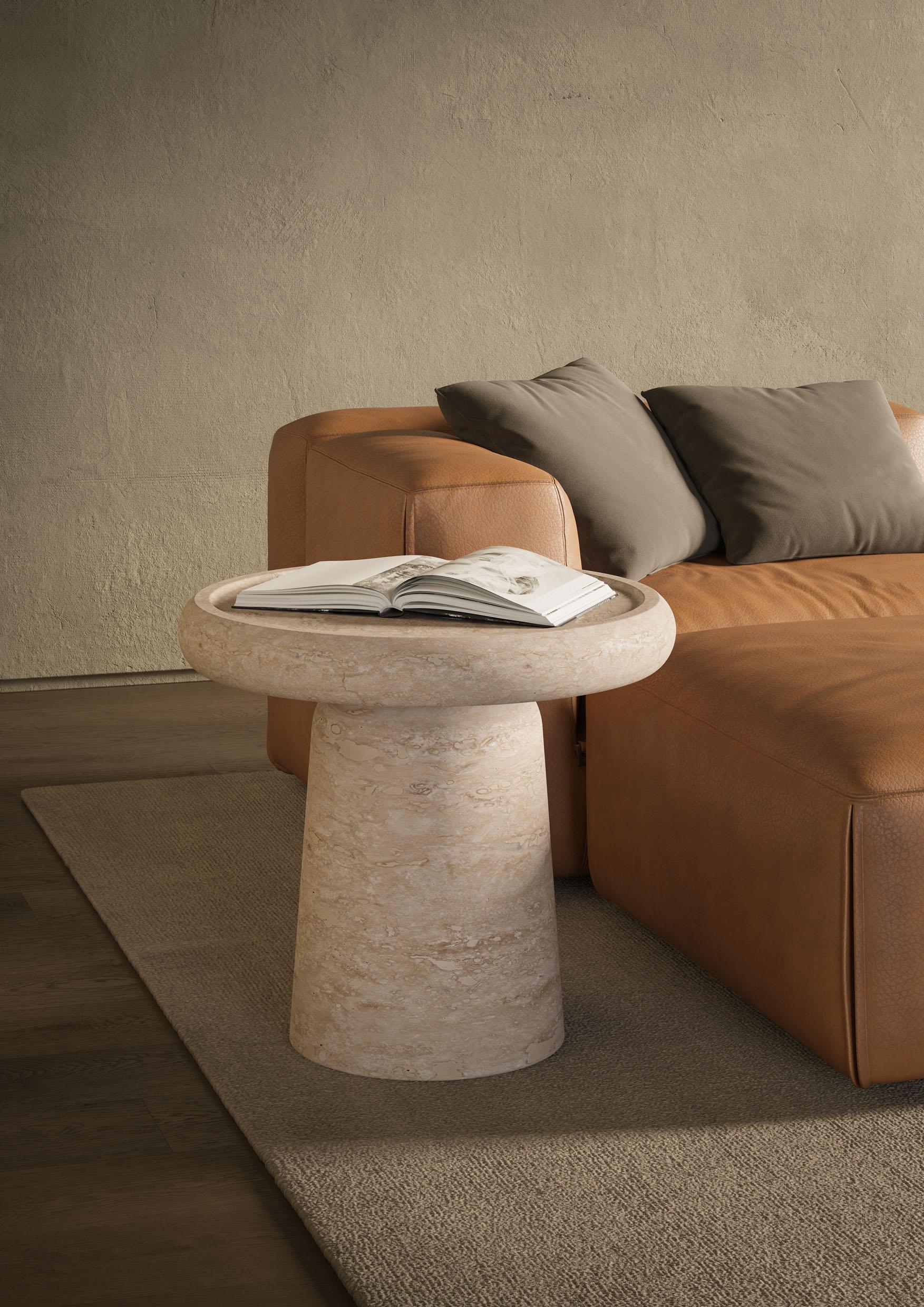 Moderne Table d'appoint moderne en travertin, designer Ivan Colominas en vente