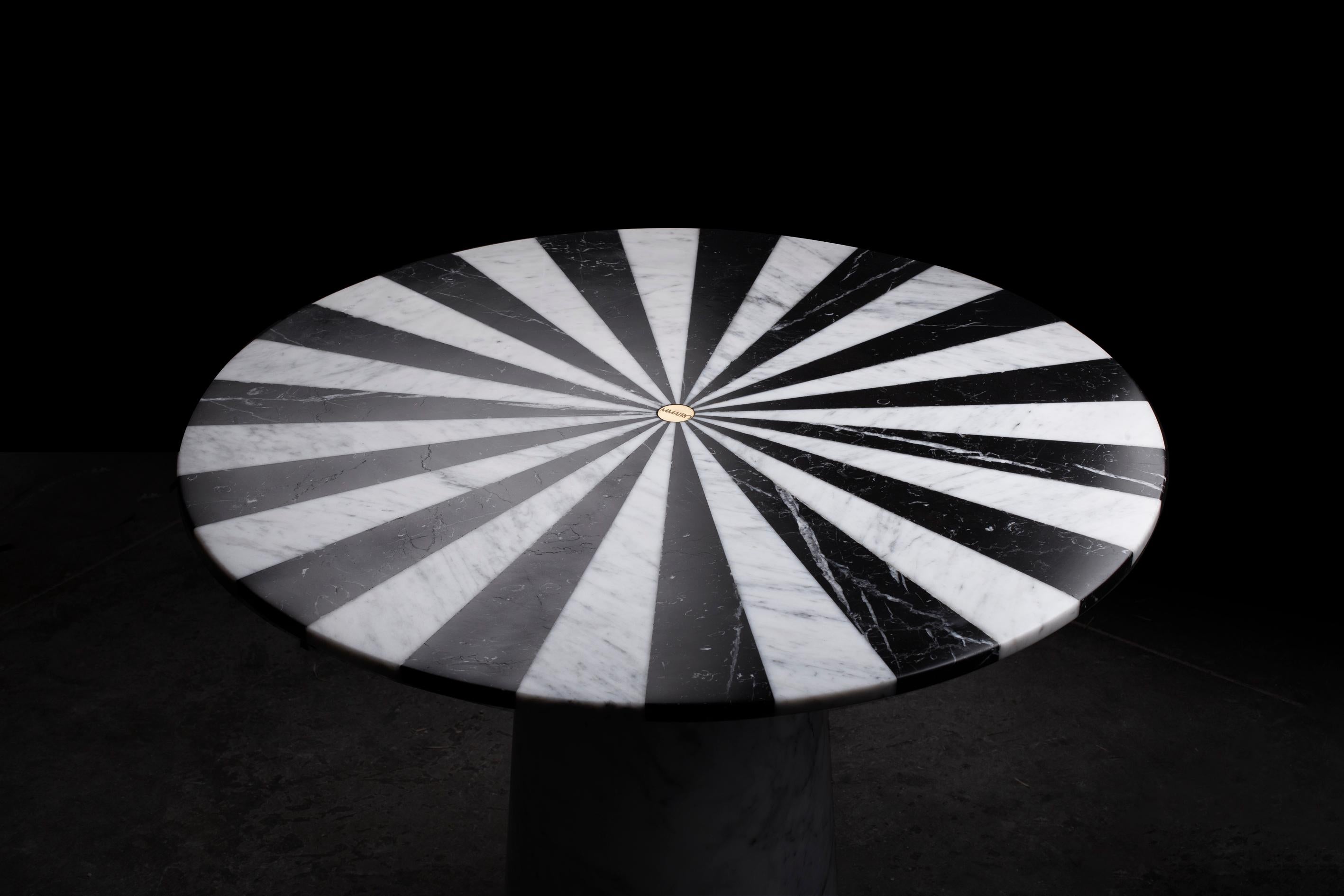 Nuovo tavolino moderno in marmo bianco e nero, Designer Jacopo Simonetti In condizioni Nuovo in vendita a Milan, IT