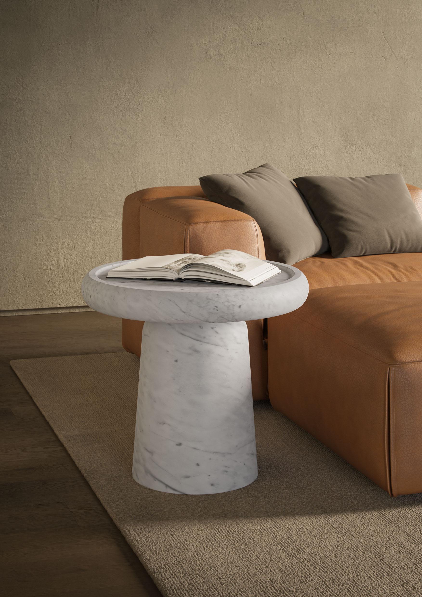 Italian New Modern Side Table in White Gioia marble, Designer Ivan Colominas For Sale