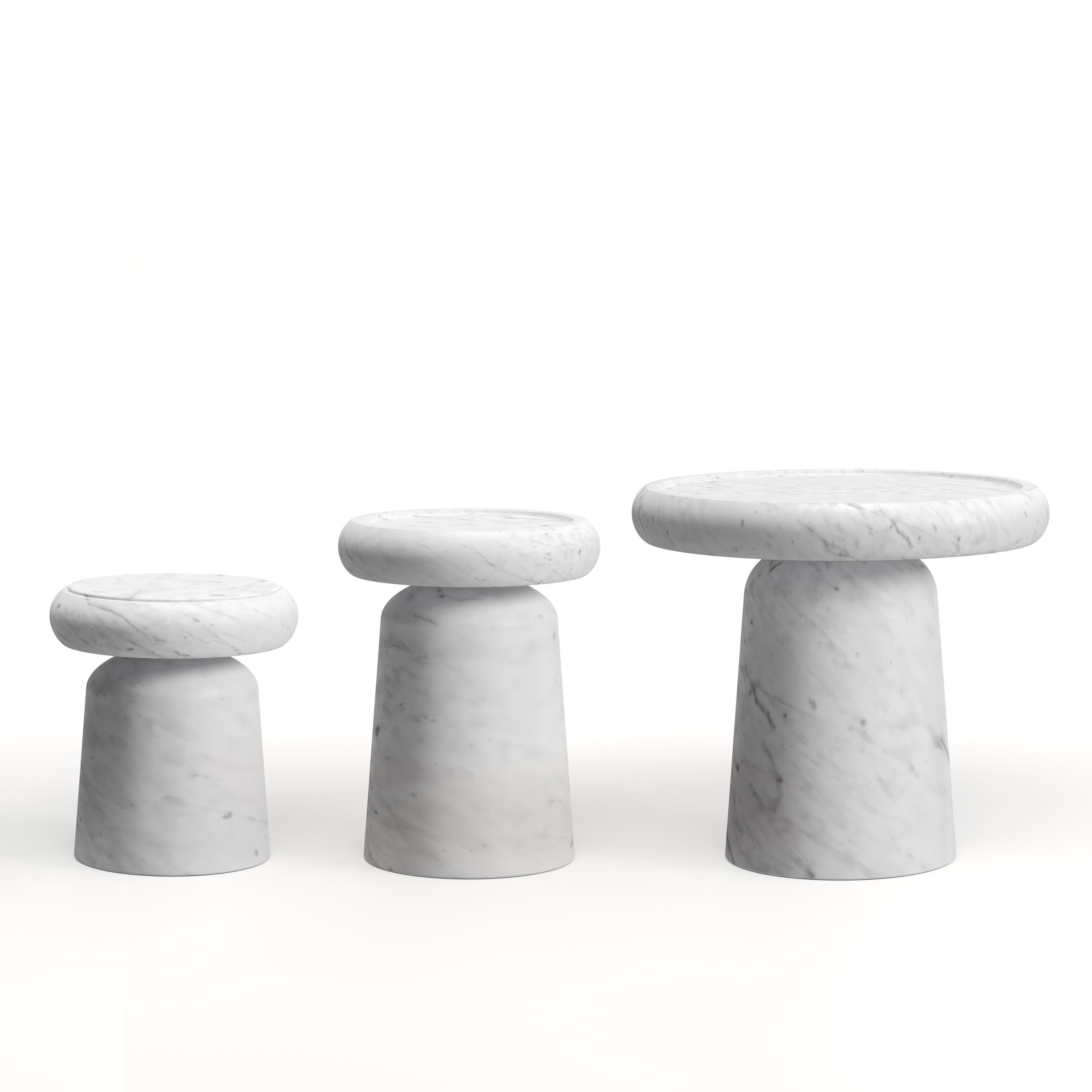 New Modern Side Table in White Gioia marble, Designer Ivan Colominas In New Condition For Sale In Milan, IT