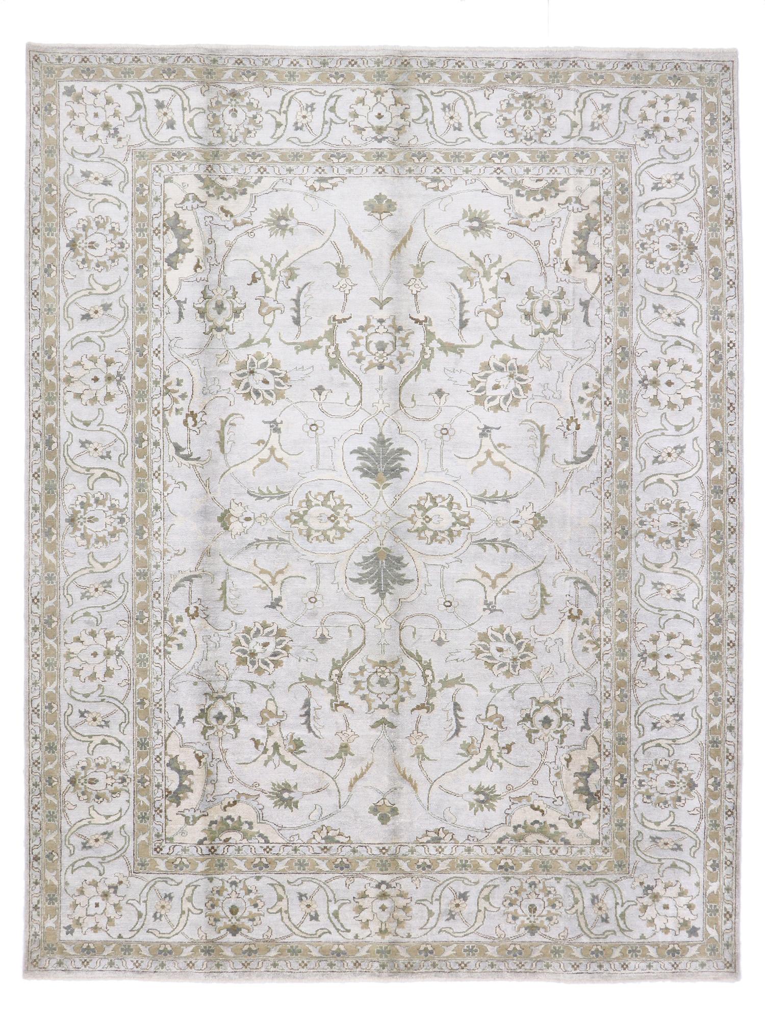 Tappeto indiano moderno in seta, lo stile neoclassico incontra il lusso contemporaneo di Chippendale in vendita 1