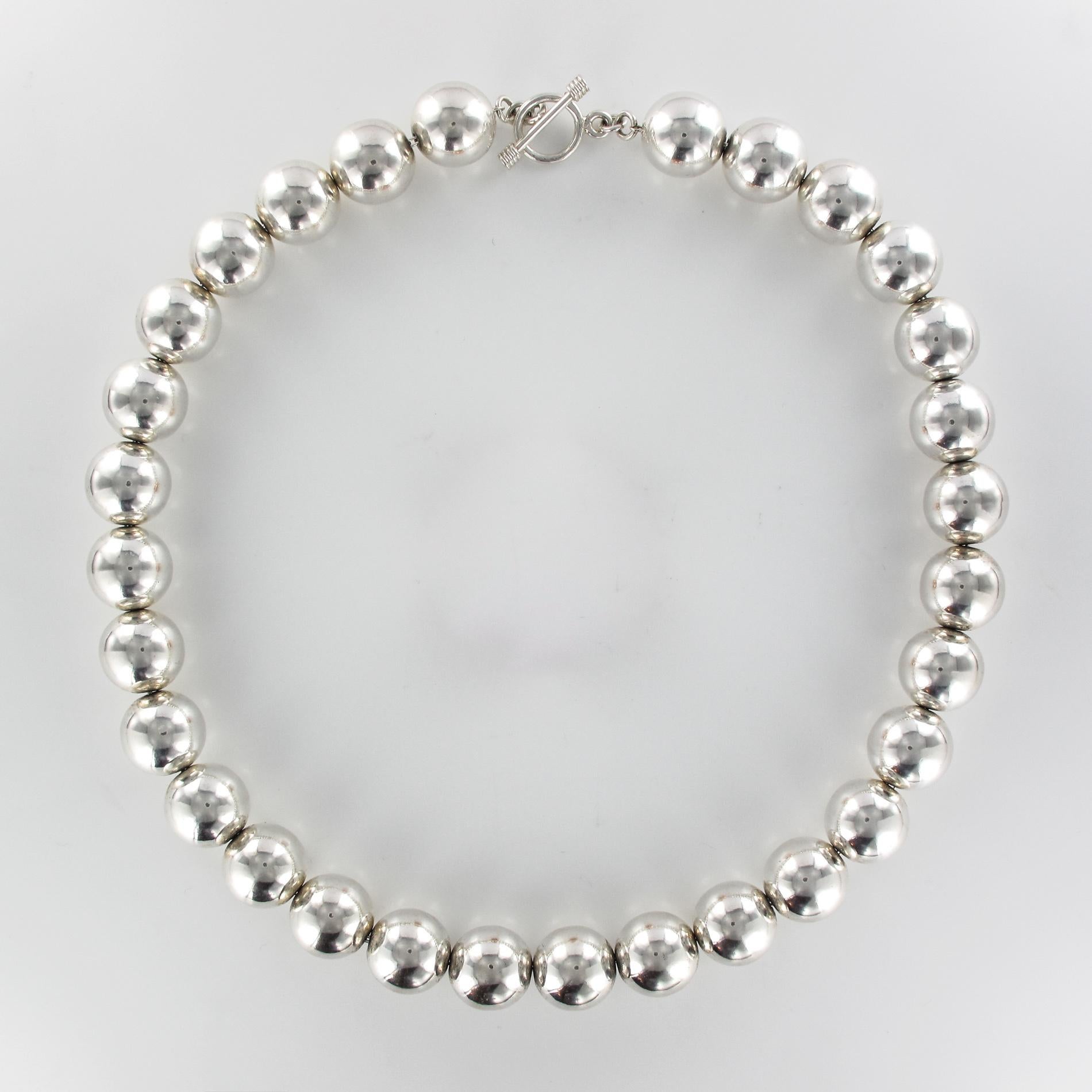 New Modern Silver Pearls Choker Necklace For Sale 2