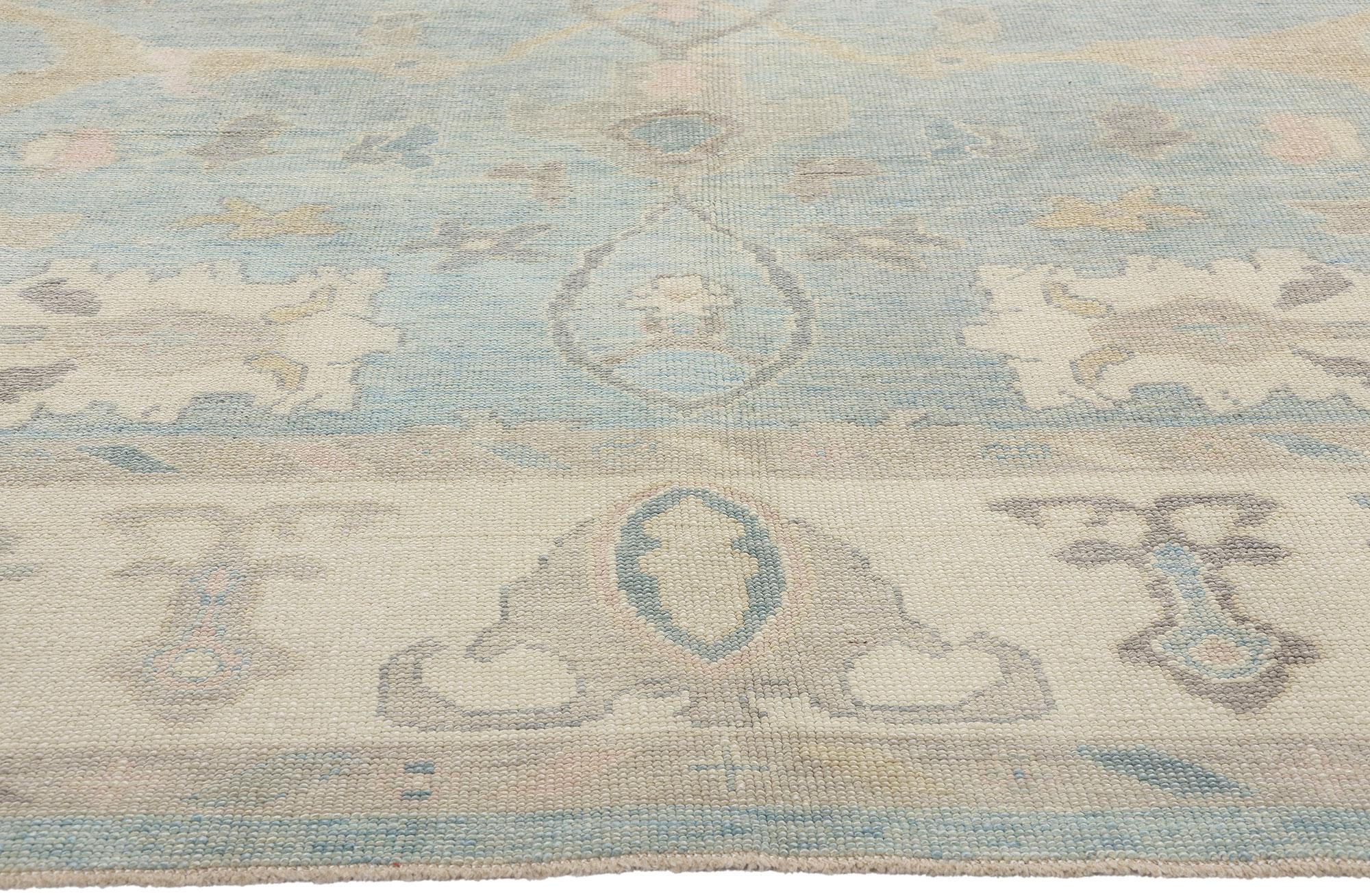 Neuer moderner weicher blauer türkischer Oushak-Teppich im traditionellen Stil (Handgeknüpft) im Angebot