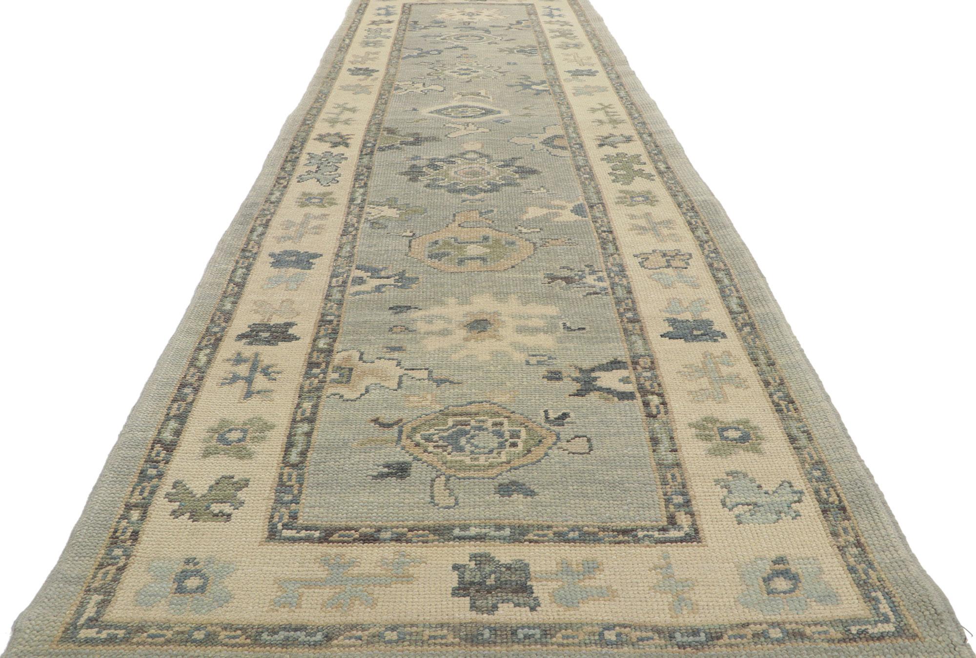 New Modern Style Turkish Oushak Hallway Runner In New Condition For Sale In Dallas, TX