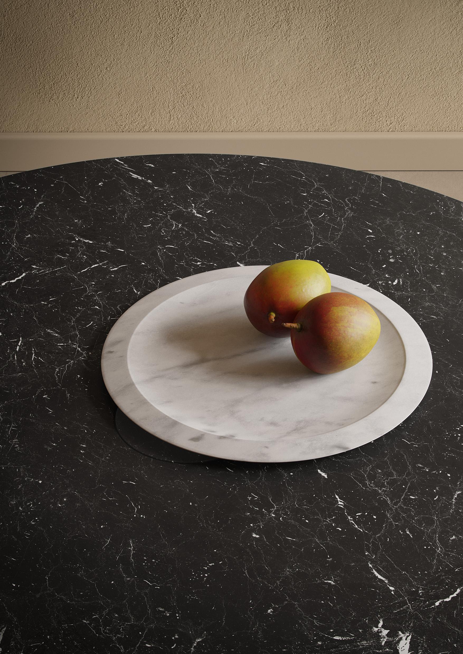 Neues modernes Tablett aus weißem Michelangelo-Marmor, Schöpfer Ivan Colominas (Italienisch) im Angebot