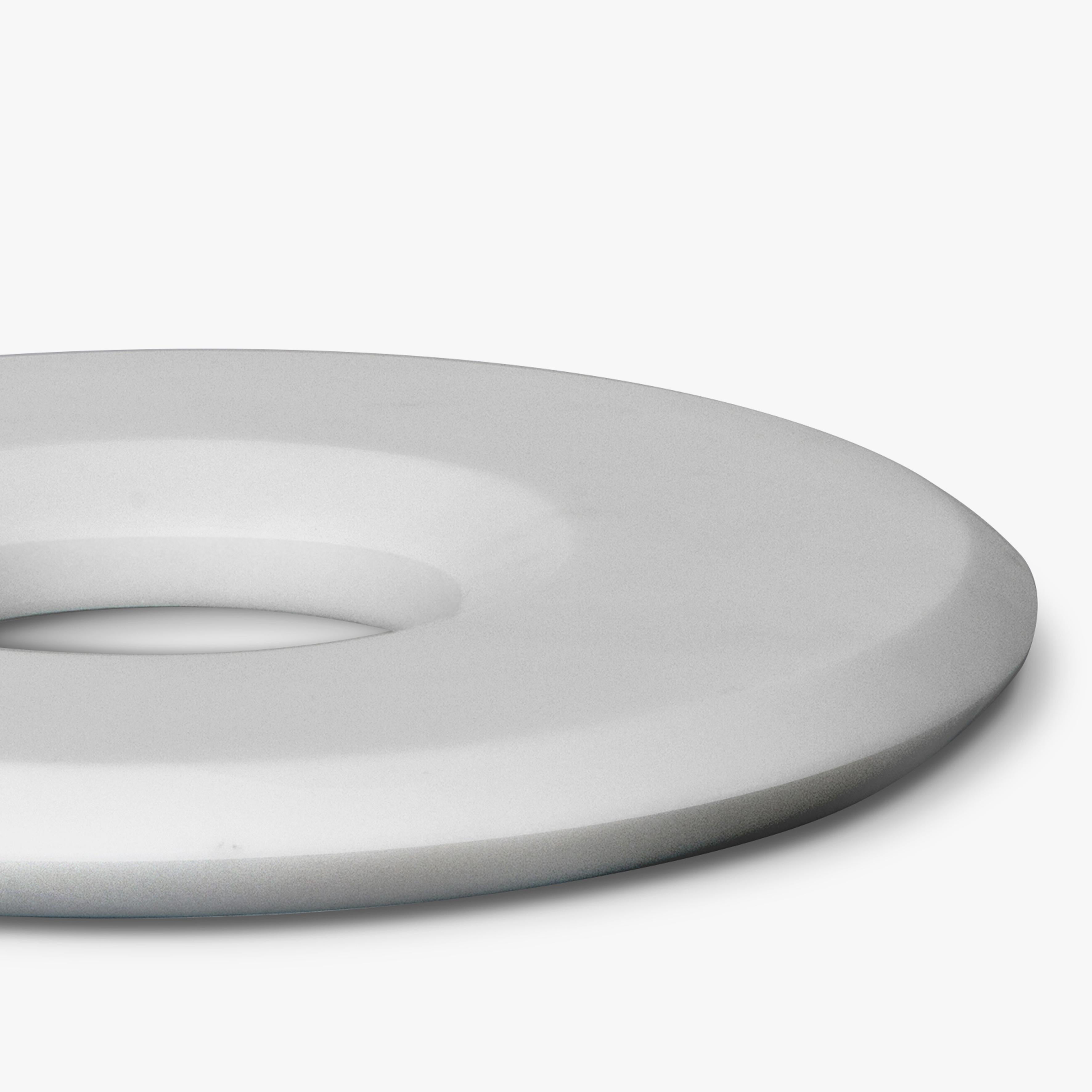 Nuovo sottopentola moderno in marmo bianco Michelangelo di Ivan Colominas Stock In condizioni Nuovo in vendita a Milan, IT