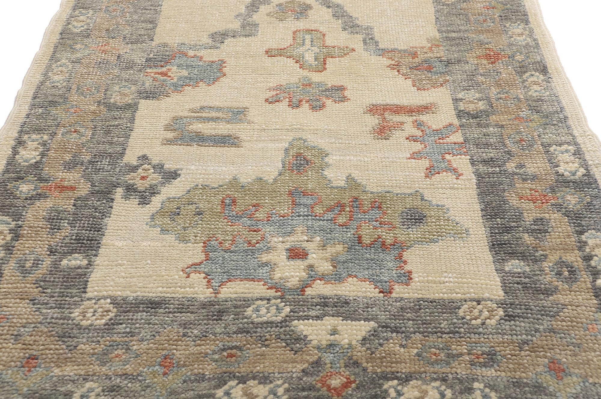 Neuer moderner türkischer Oushak-Teppich-Läufer, 03'00 x 18'09 im Zustand „Neu“ im Angebot in Dallas, TX