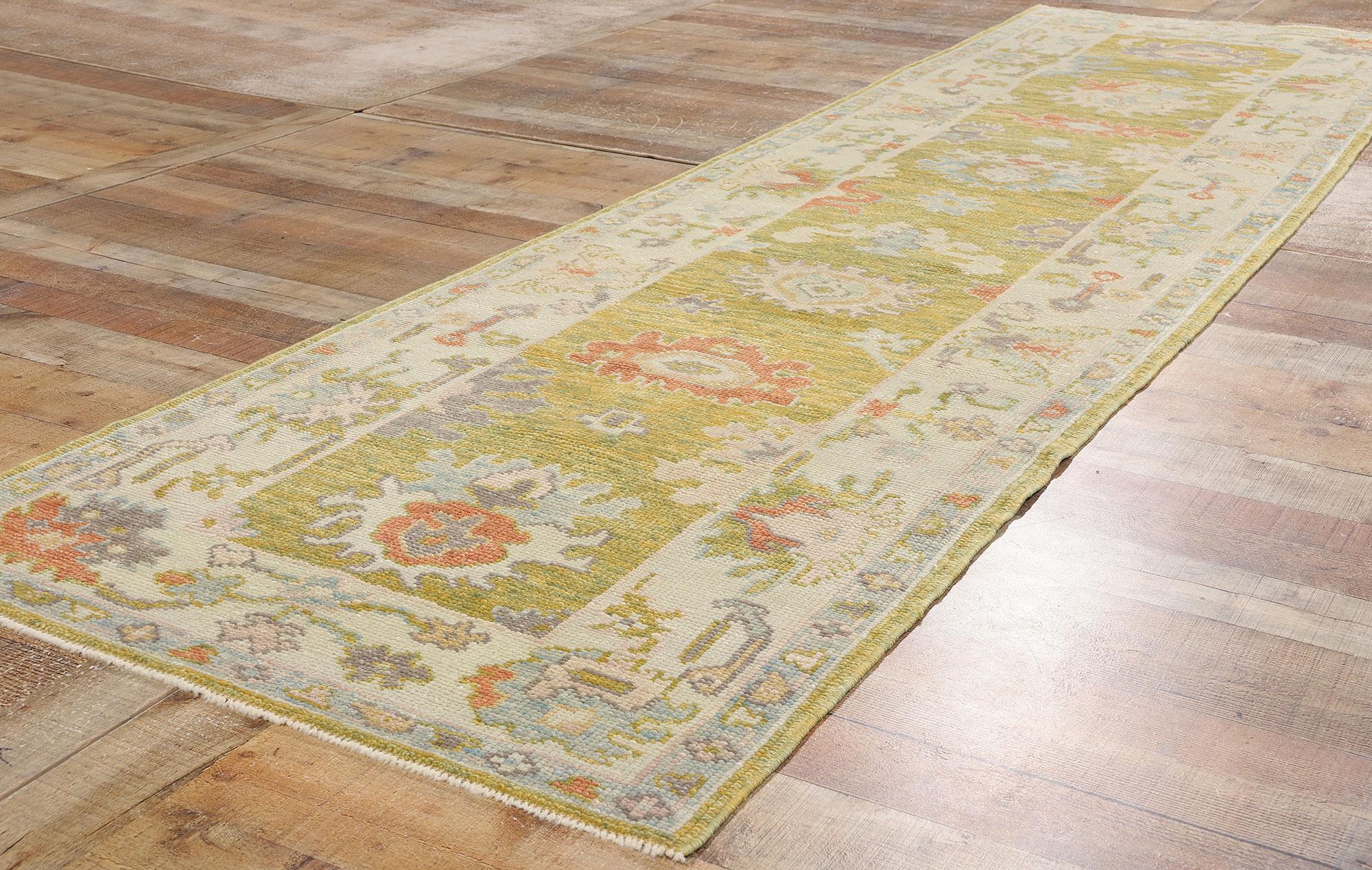 Neuer moderner türkischer Oushak-Teppich-Läufer, 03'00 x 18'09 (Wolle) im Angebot