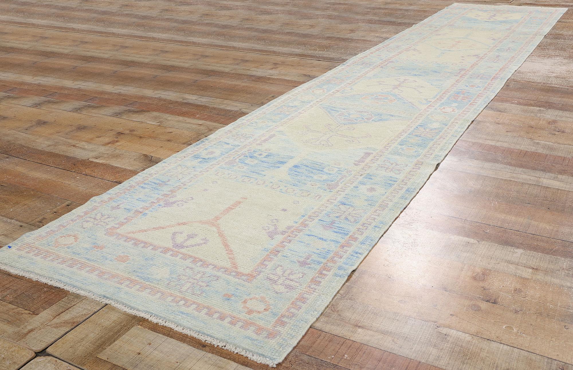 Neuer moderner türkischer Oushak-Teppich im traditionellen Stil (21. Jahrhundert und zeitgenössisch) im Angebot