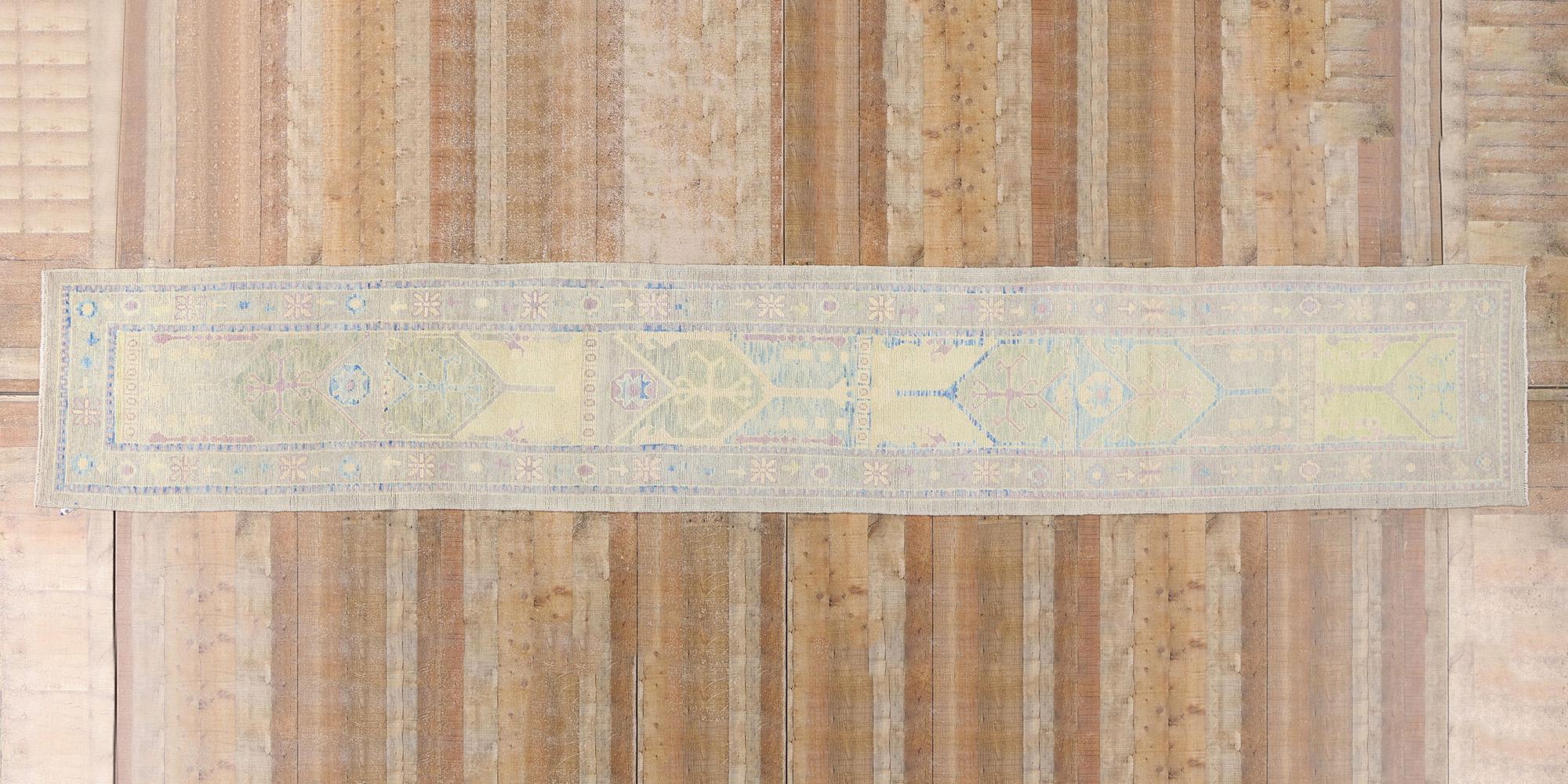 Neuer moderner türkischer Oushak-Teppich im traditionellen Stil im Angebot 1
