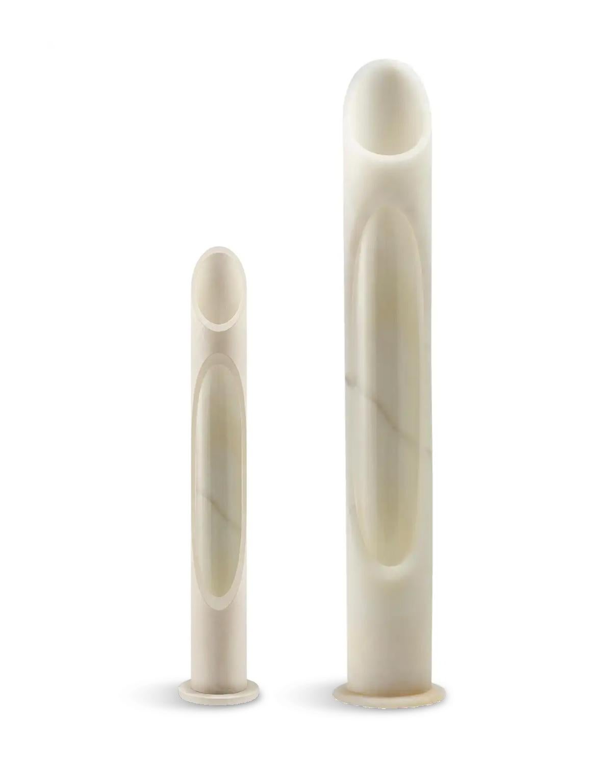 New Modern Vase L in White Onyx marble, Designed by Jacopo Simonetti In New Condition For Sale In Milan, IT
