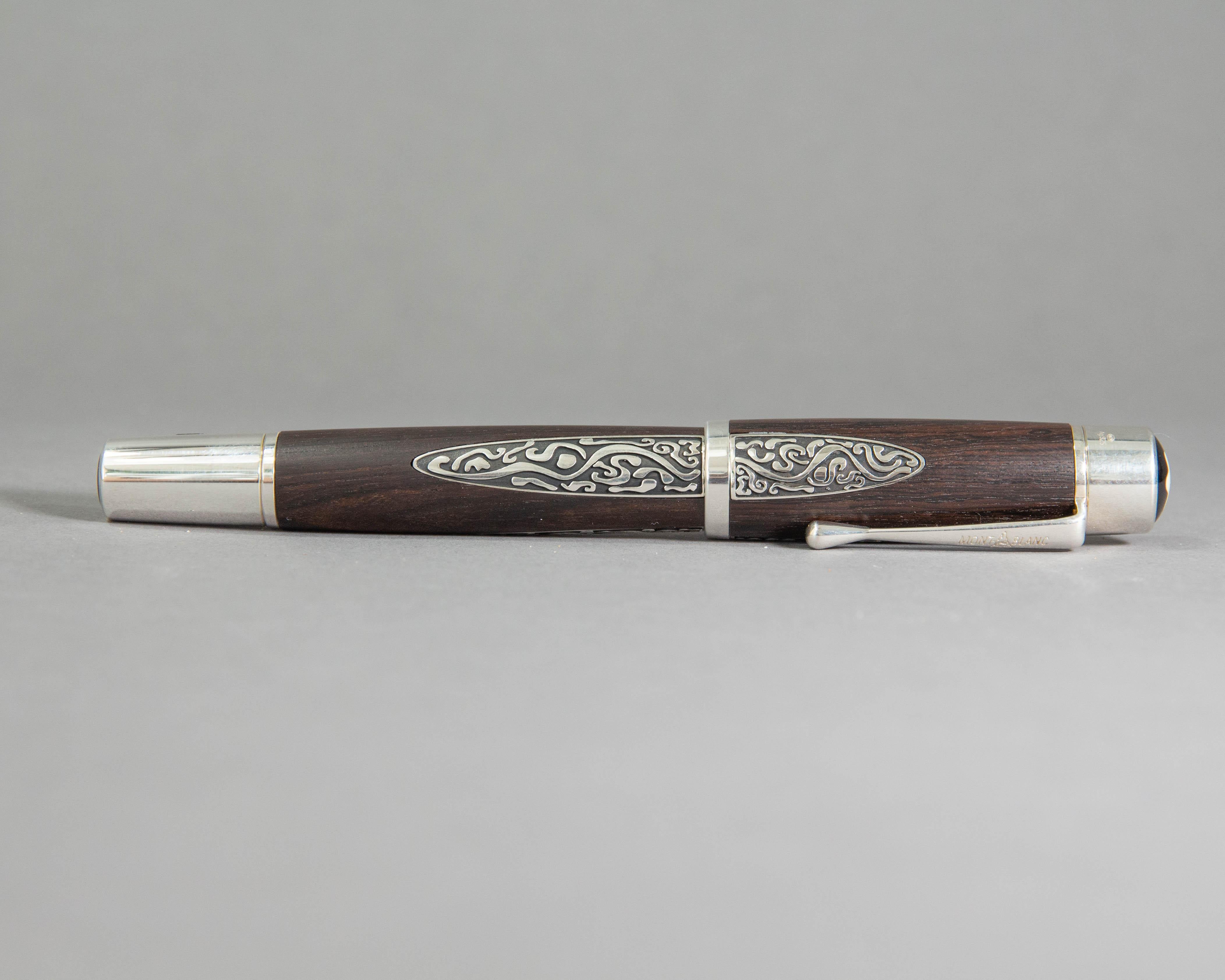A stunning limited edition fountain pen made by Montblanc.

The pen is part of a limited edition series called: 'Patron of arts, Alexander von Humboldt'. The pen is made to commemorate the the great naturalist and explorer.

The pen is made of