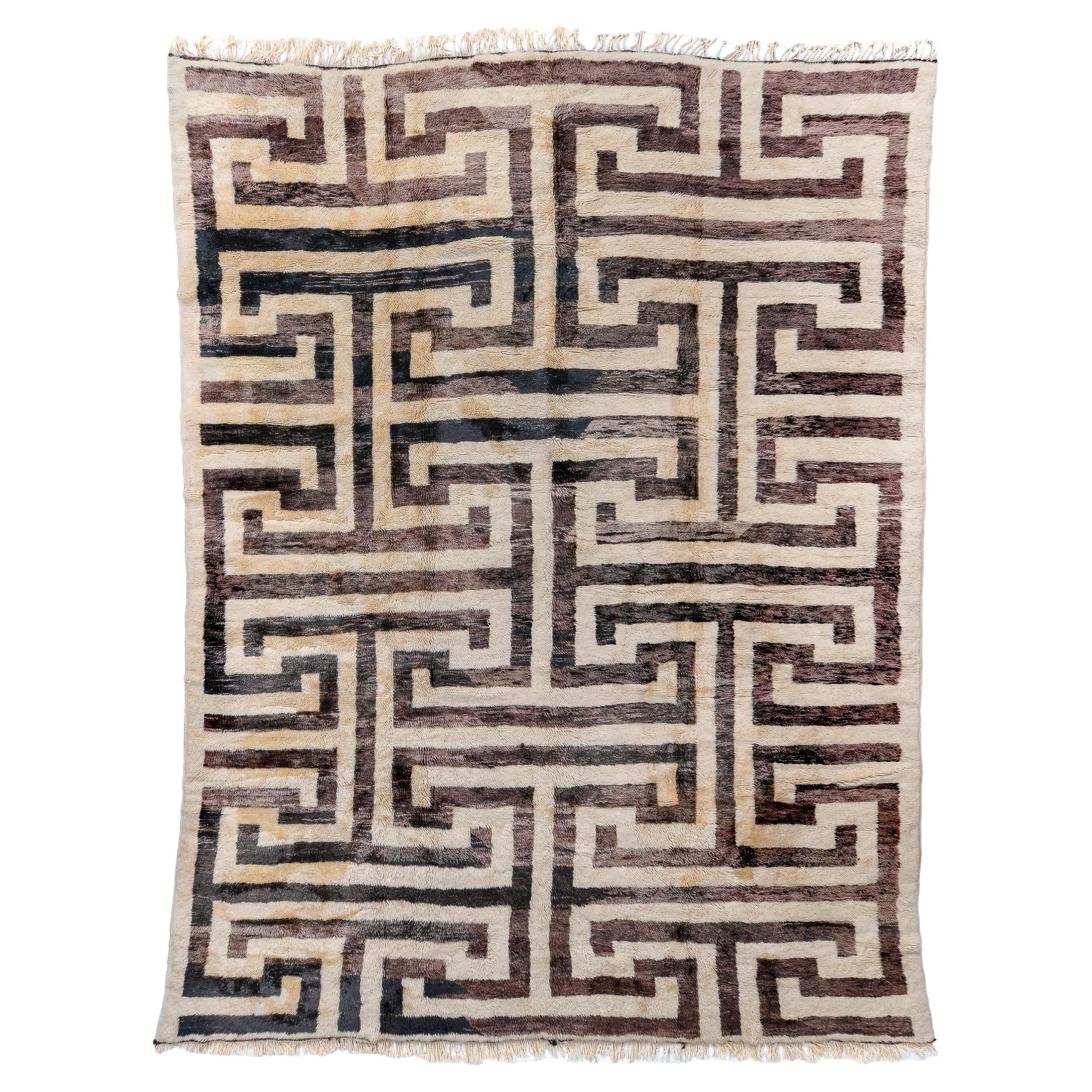 New Moroccan Rug with Allover Interlocking Design For Sale
