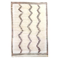 Nuovo Tappeto marocchino in lana bianca e nera con vello